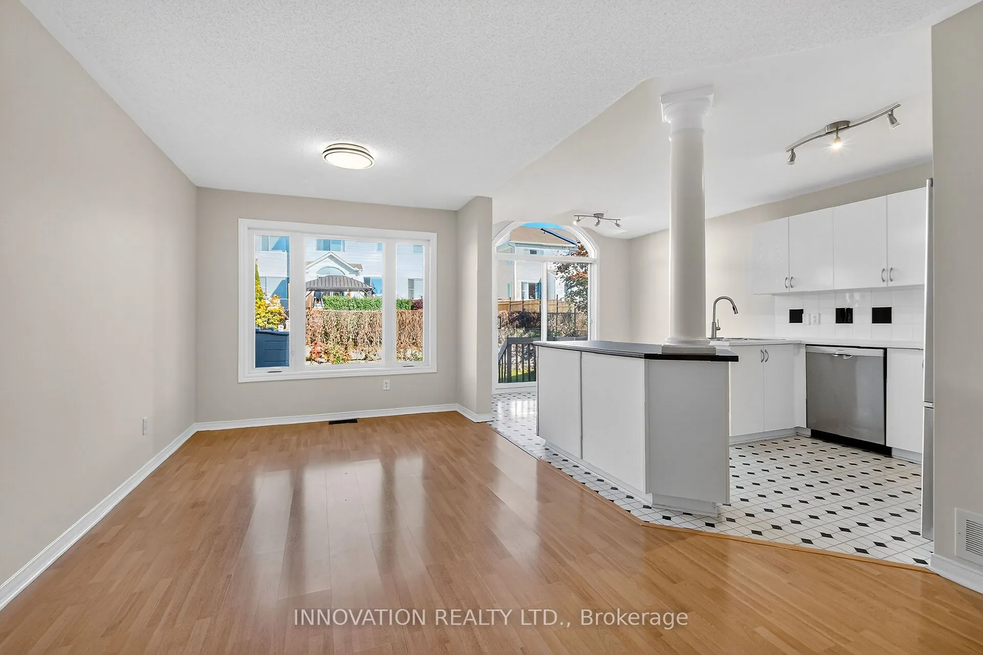 57 Flowertree Crescent