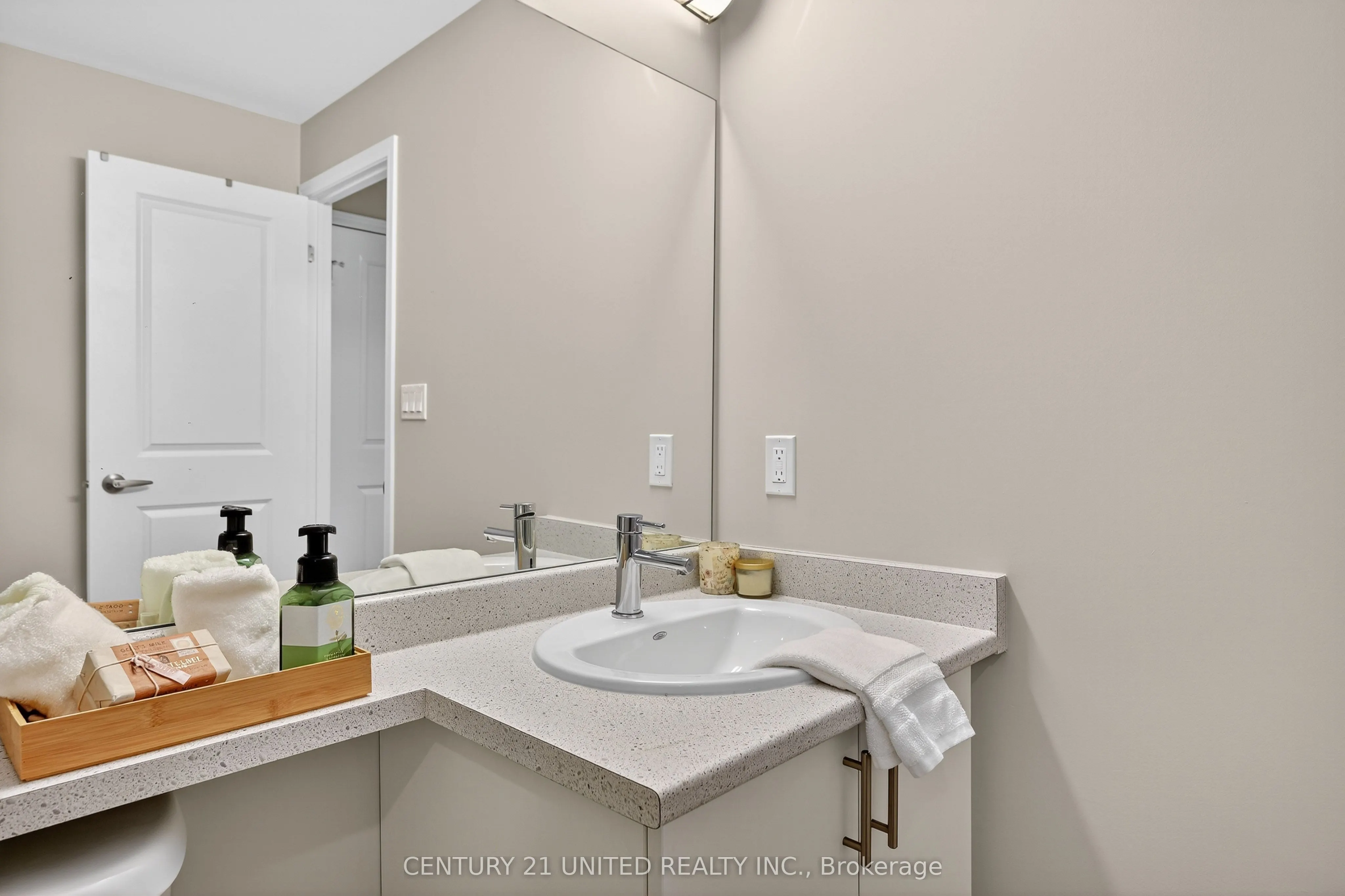 344 Florence Drive, #206