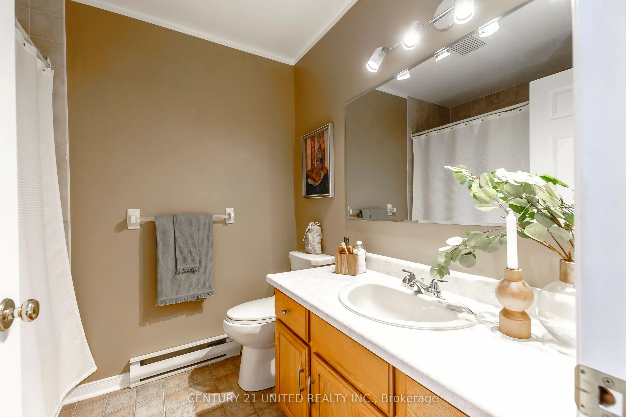 36 Champlain Crescent, #15