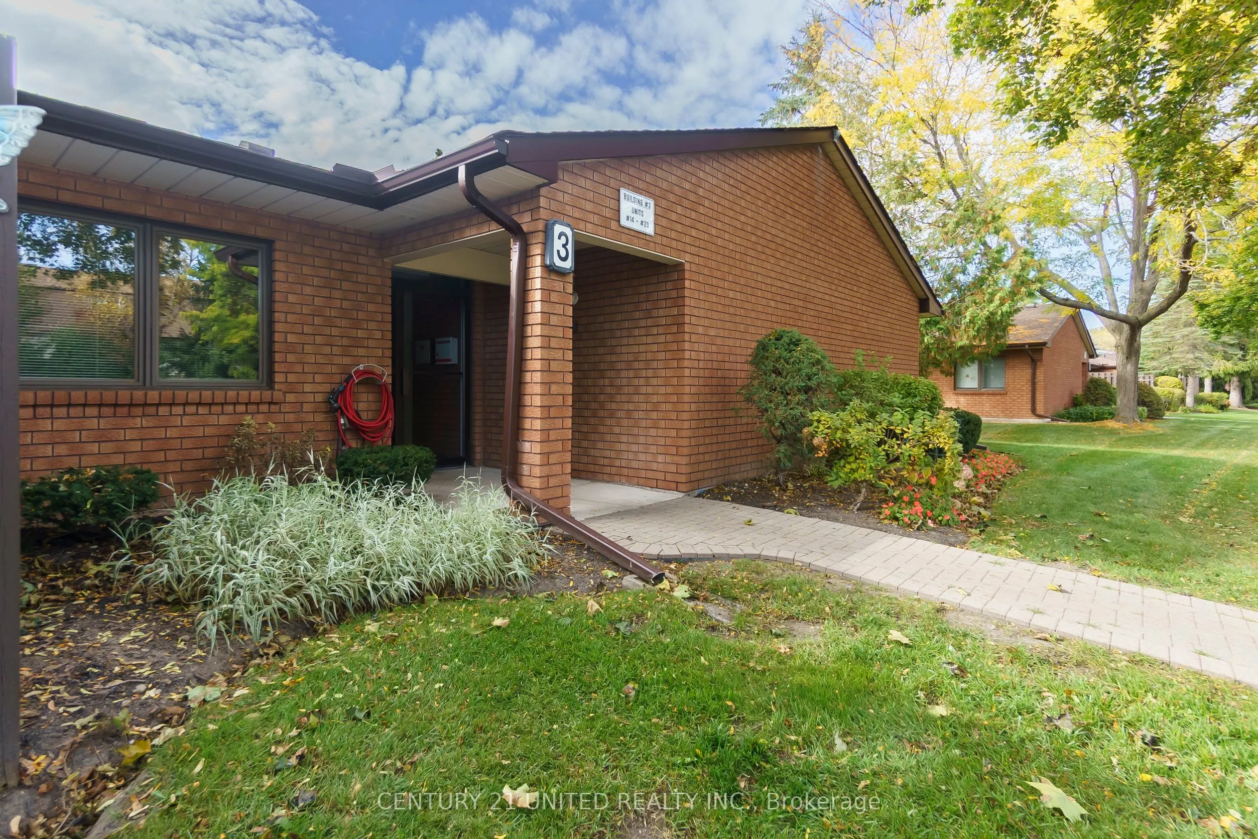 36 Champlain Crescent, #15