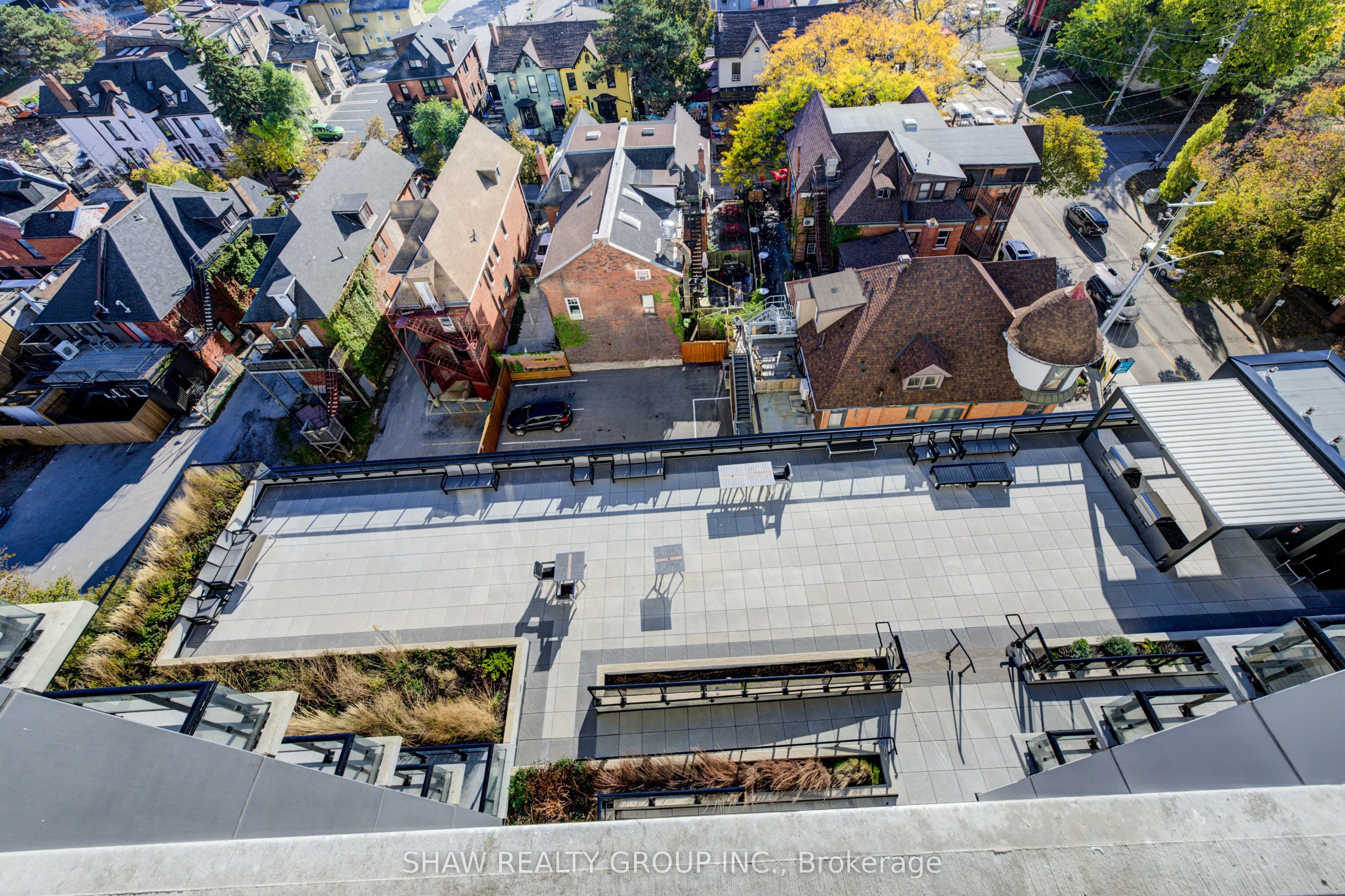 15 Queen Street S, #1015