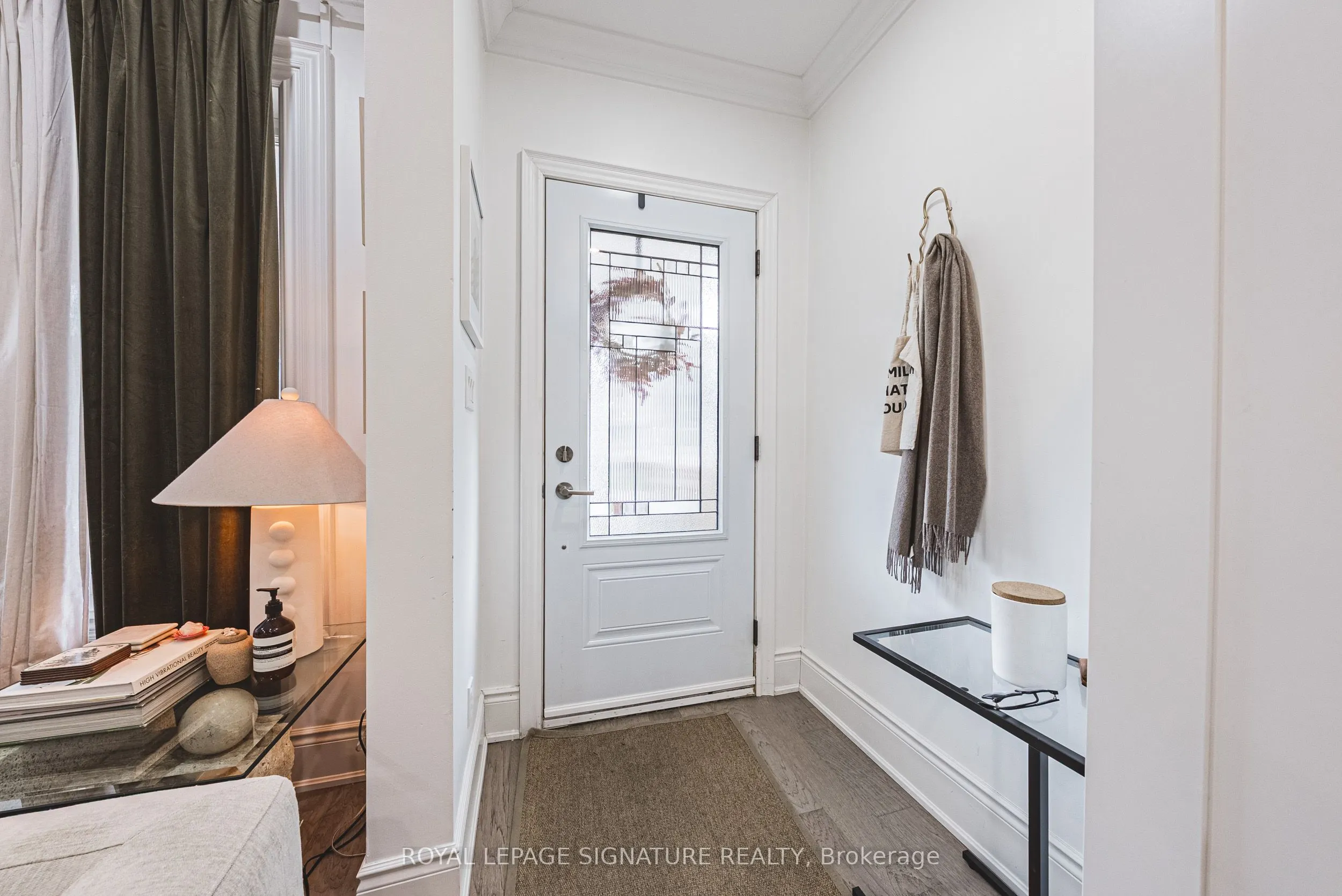 110 Kensington Avenue S