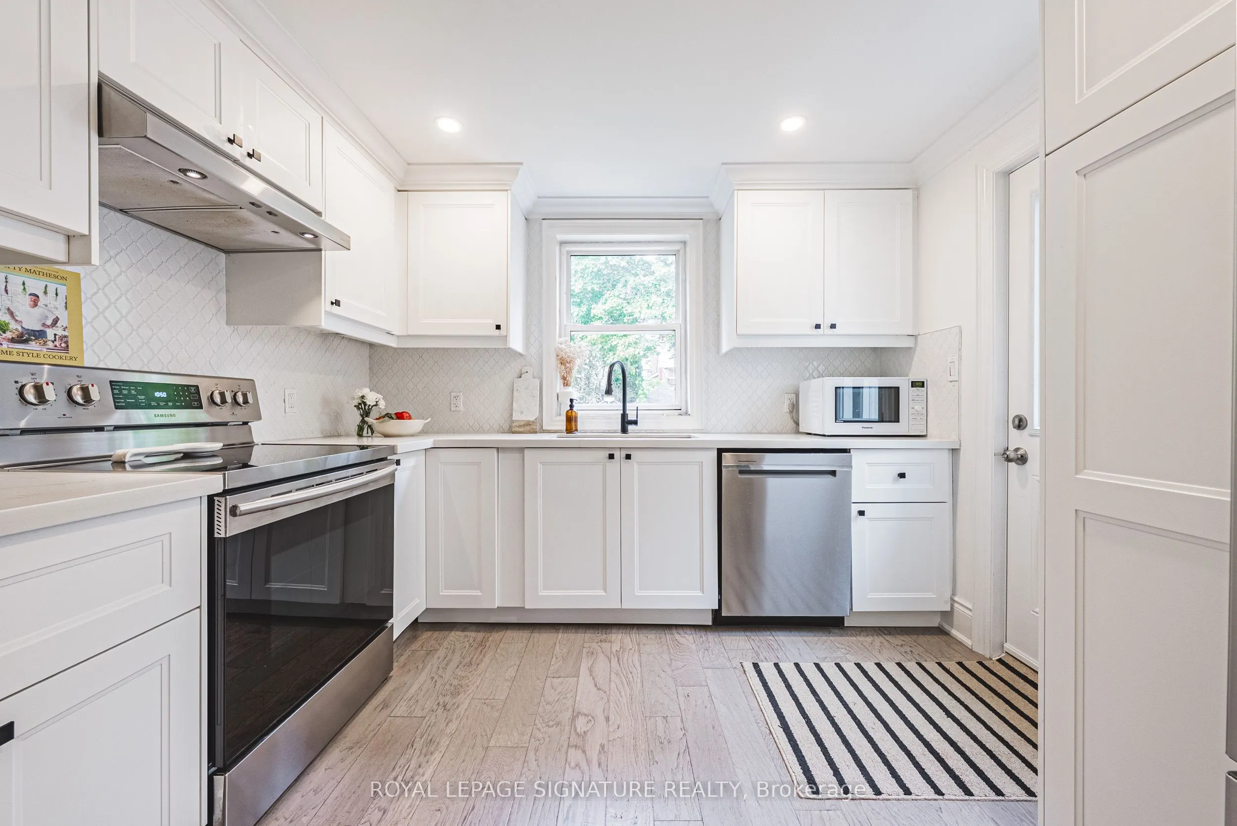 110 Kensington Avenue S