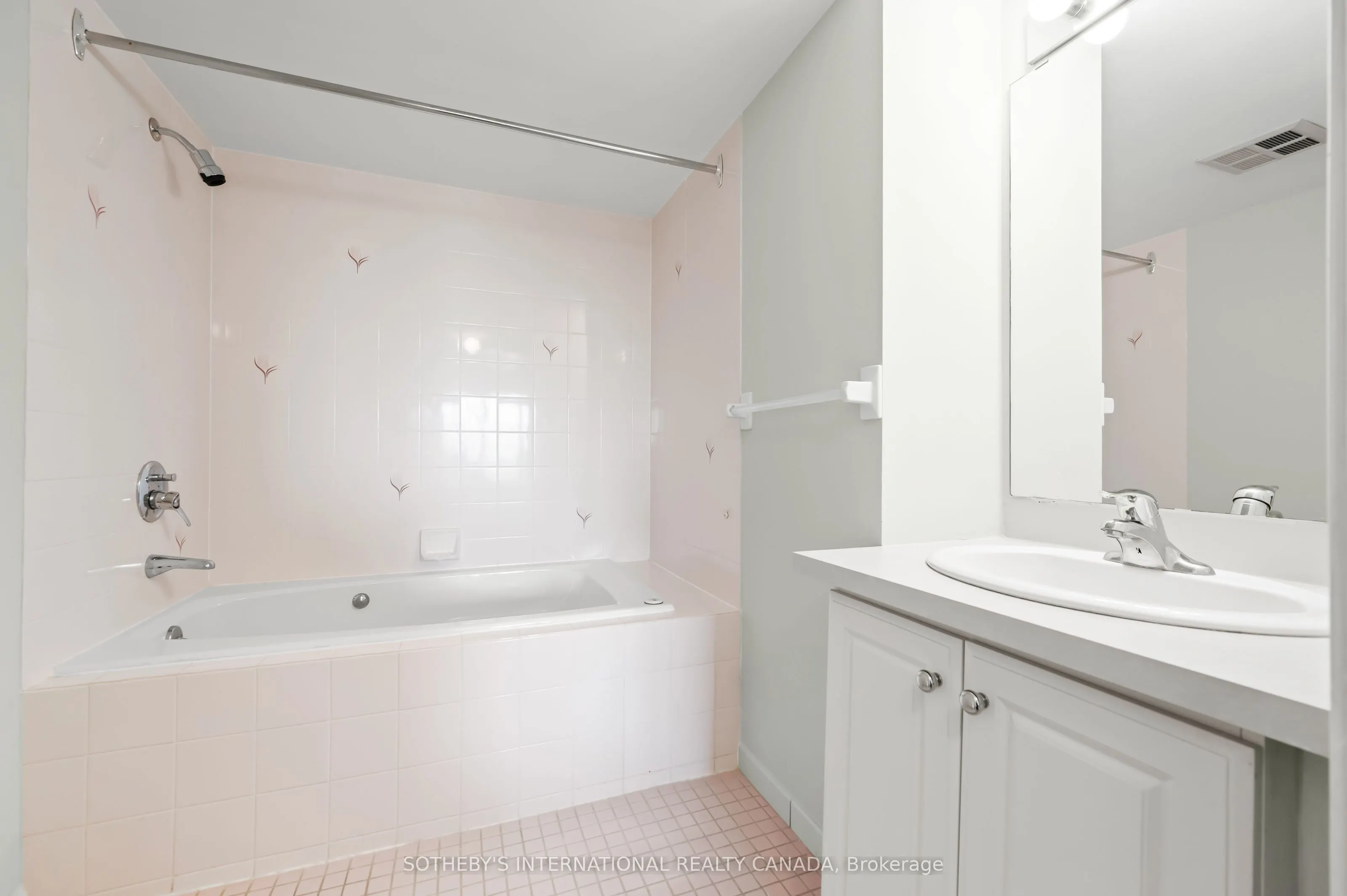 237 King Street W, #1003