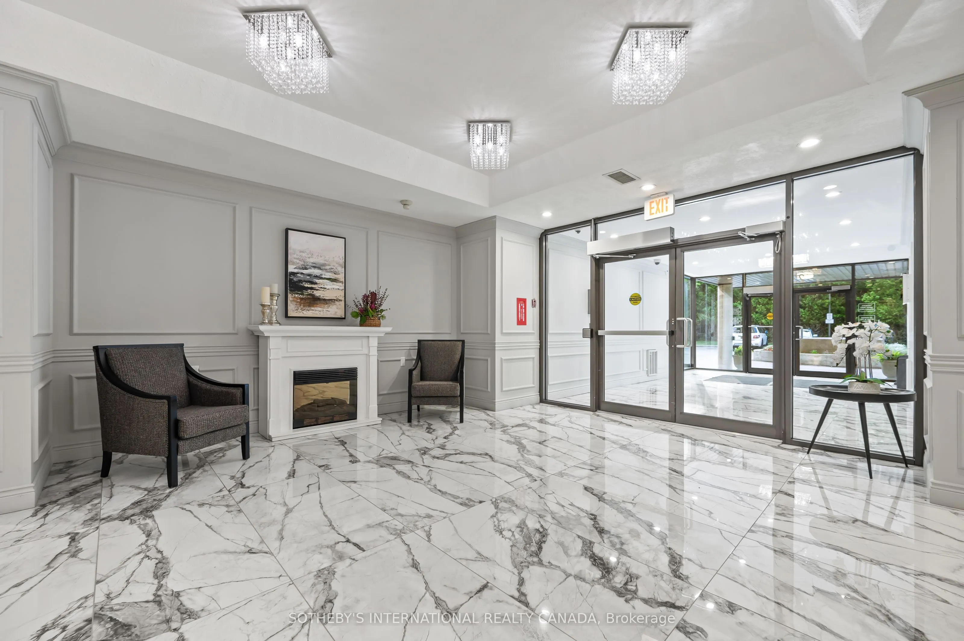 237 King Street W, #1003