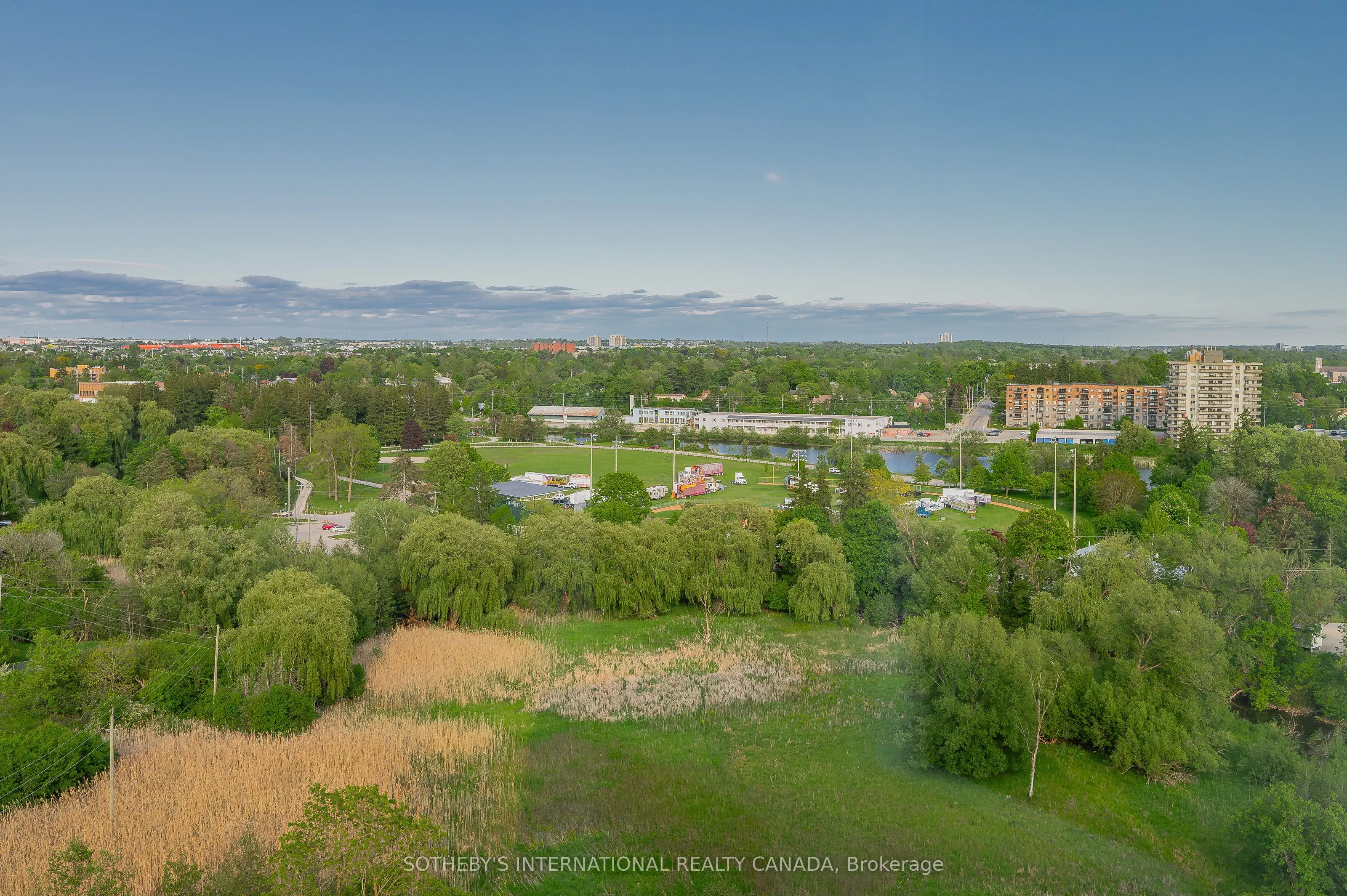 237 King Street W, #1003