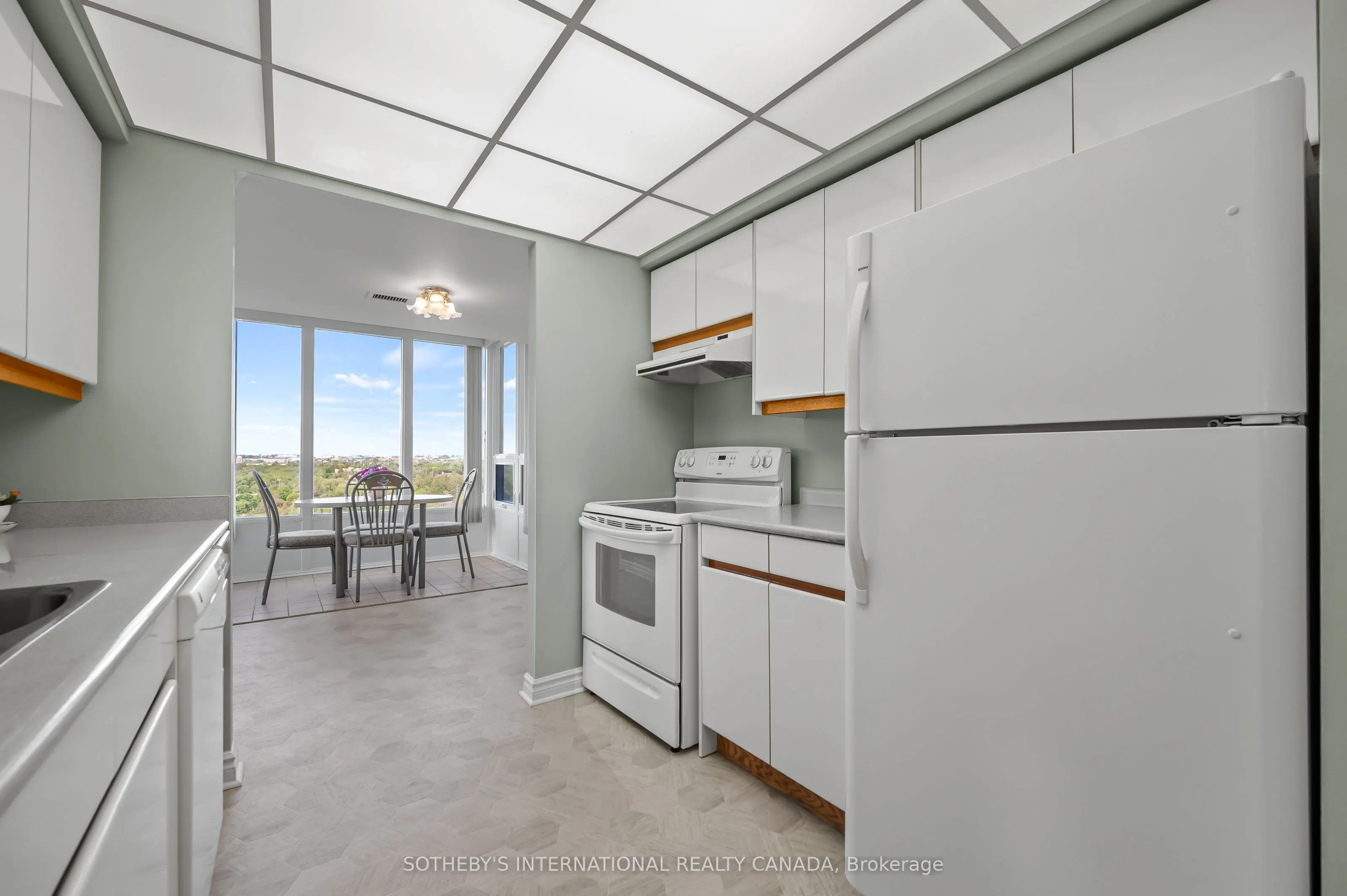 237 King Street W, #1003