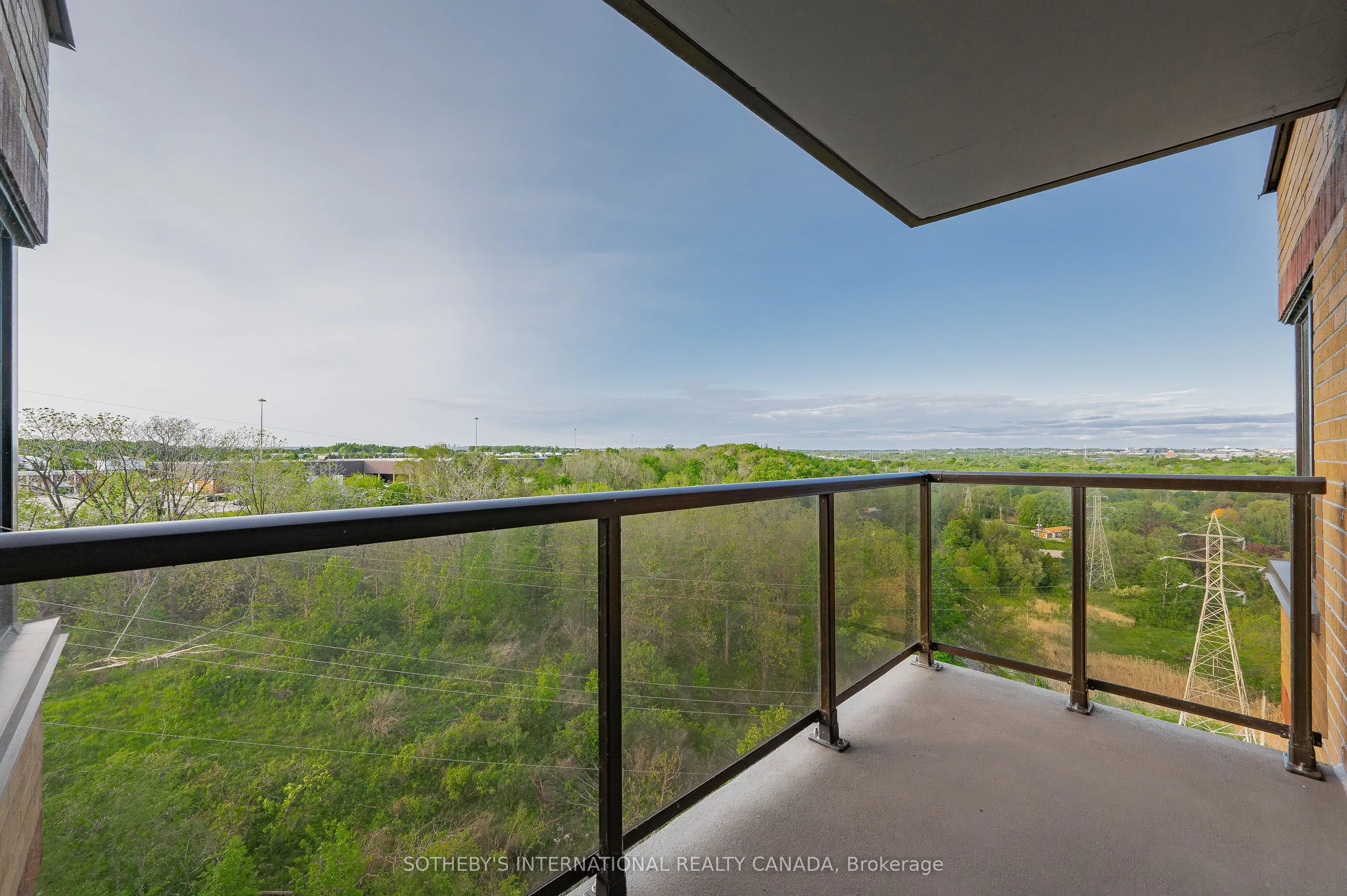 237 King Street W, #1003