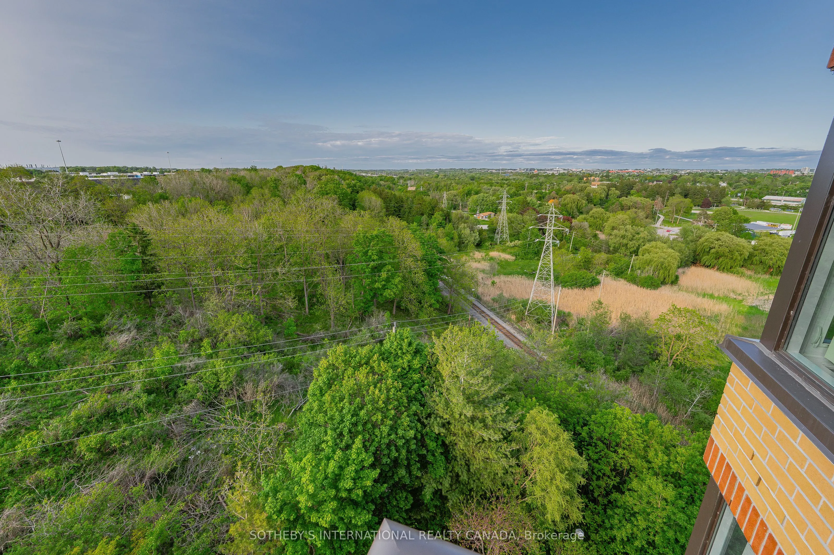 237 King Street W, #1003