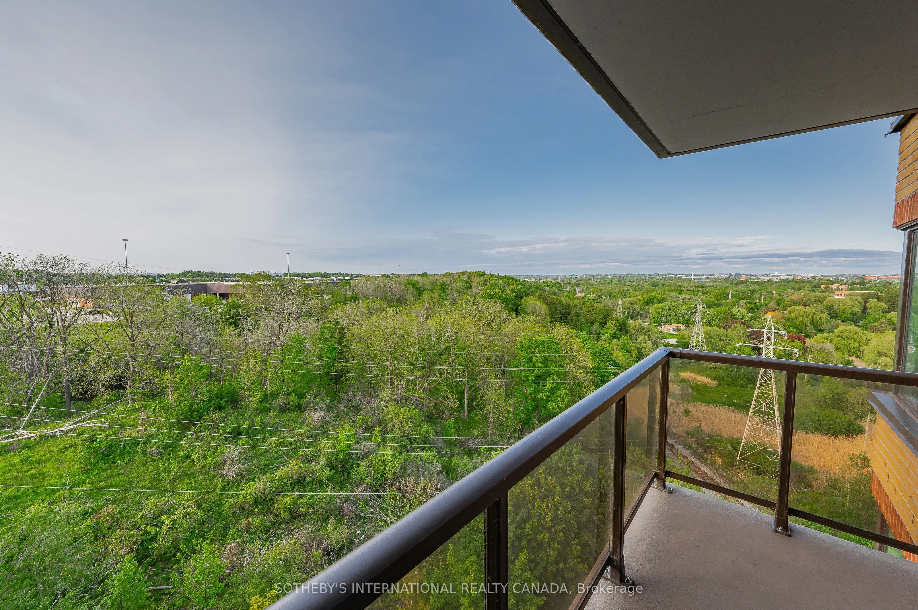 237 King Street W, #1003