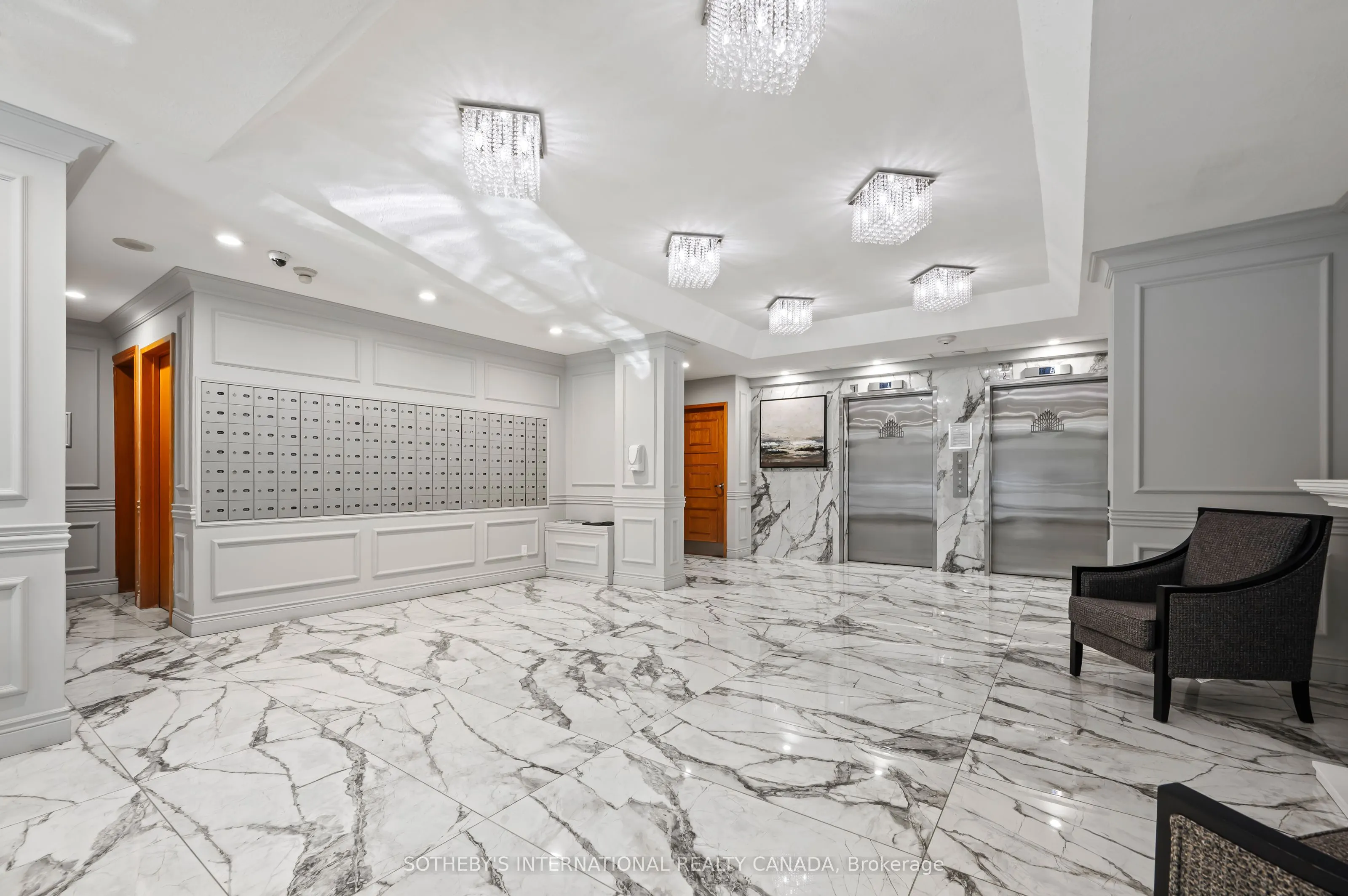 237 King Street W, #1003