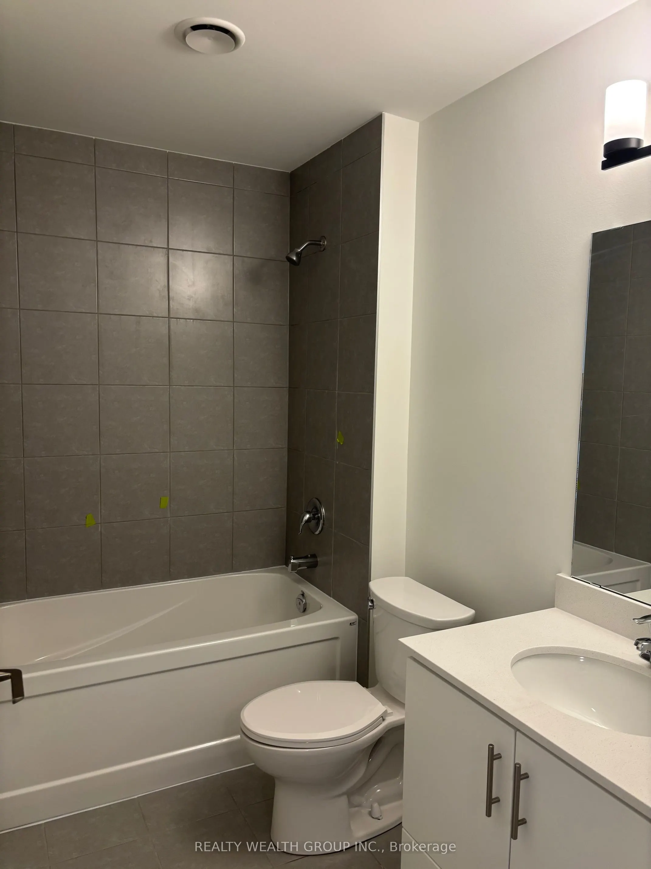 461 Green Road, #504