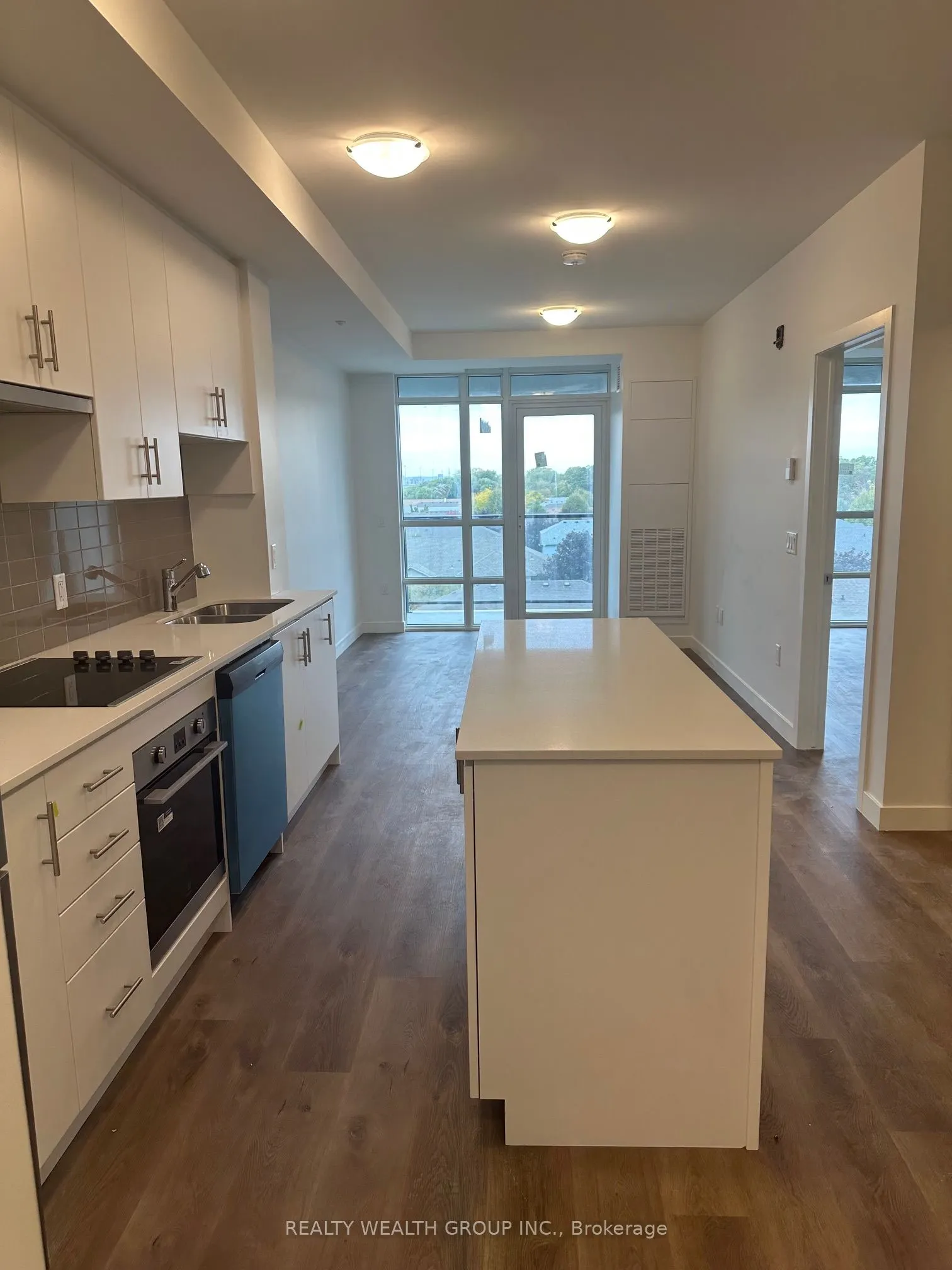 461 Green Road, #504