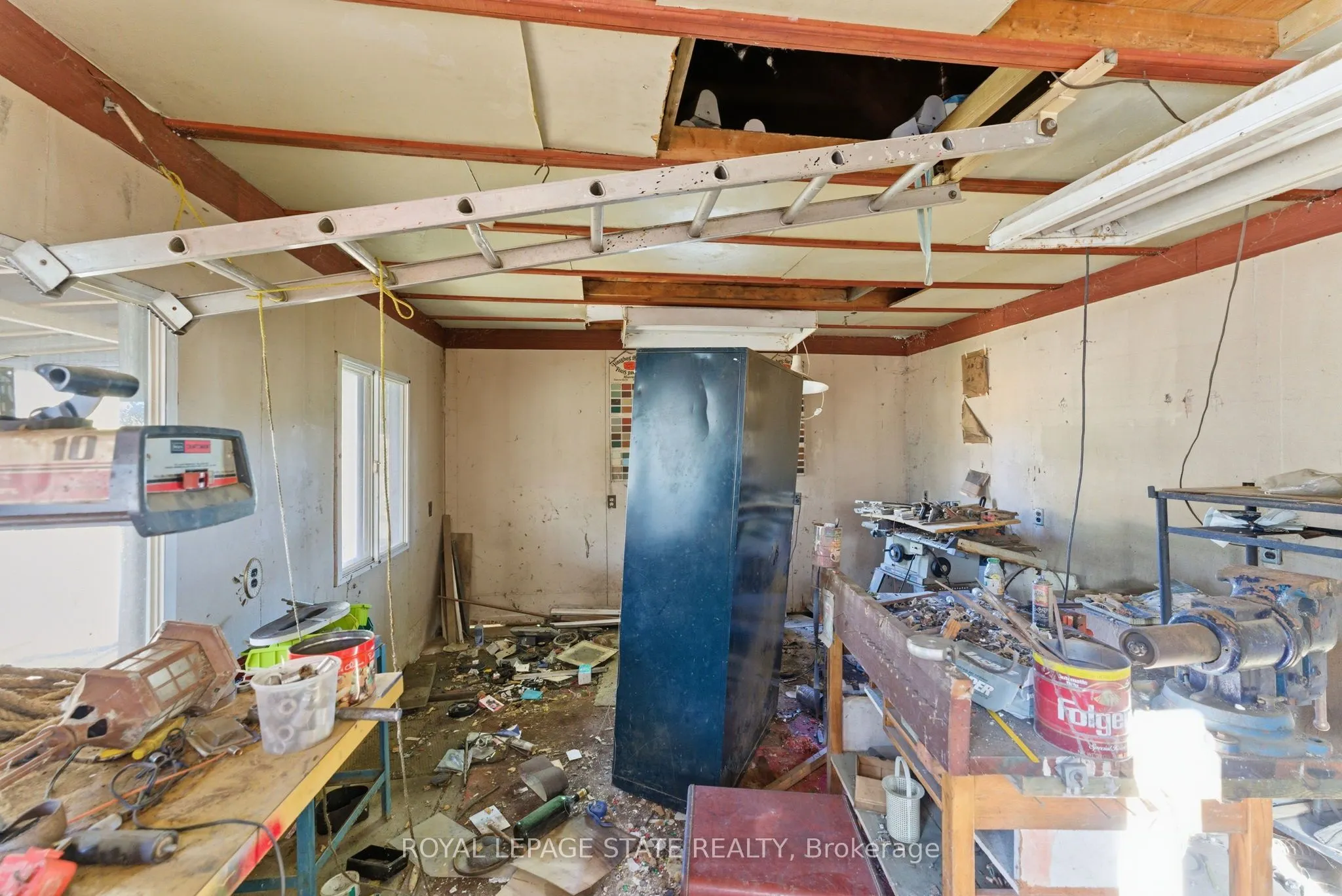 2088 Upper James Street