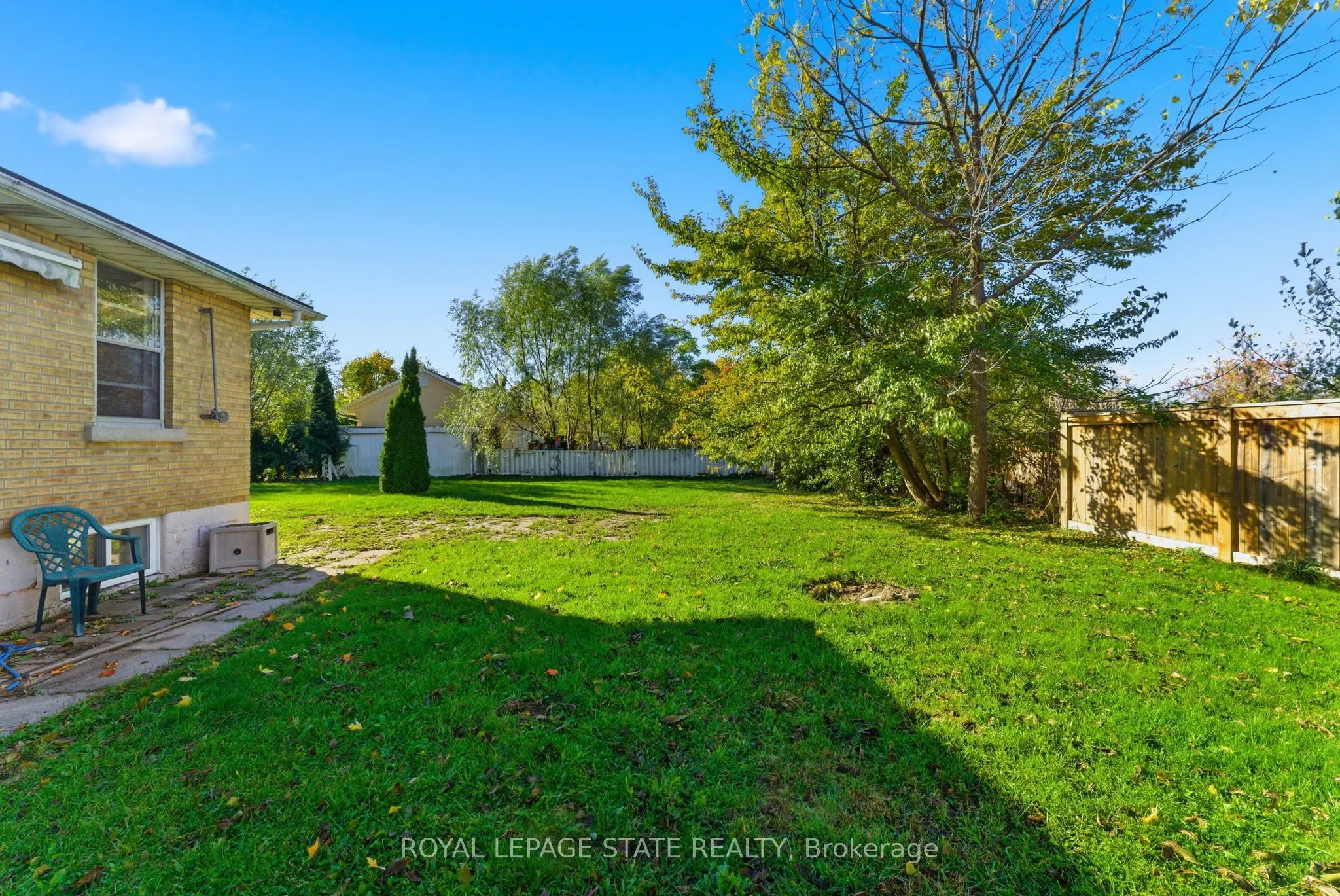 2088 Upper James Street