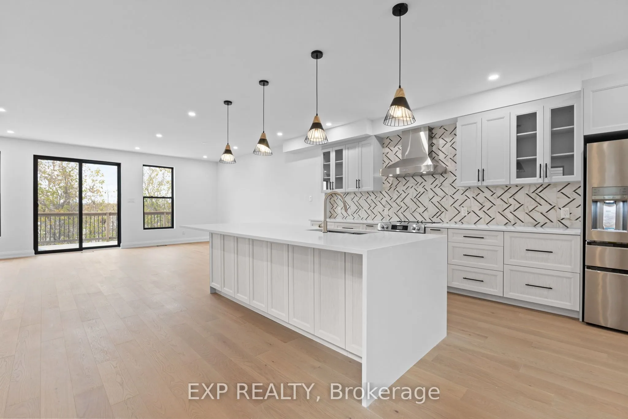 6817 Notre Dame Street