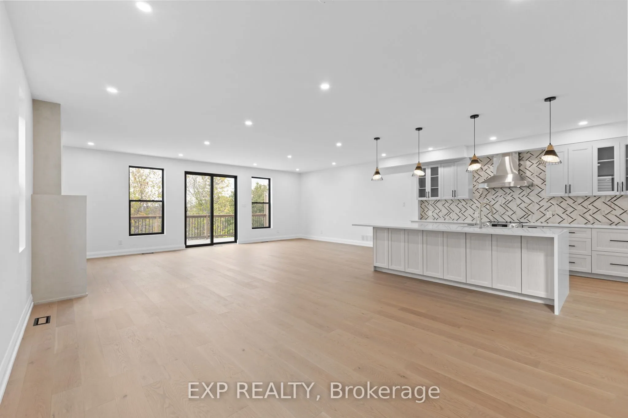 6817 Notre Dame Street