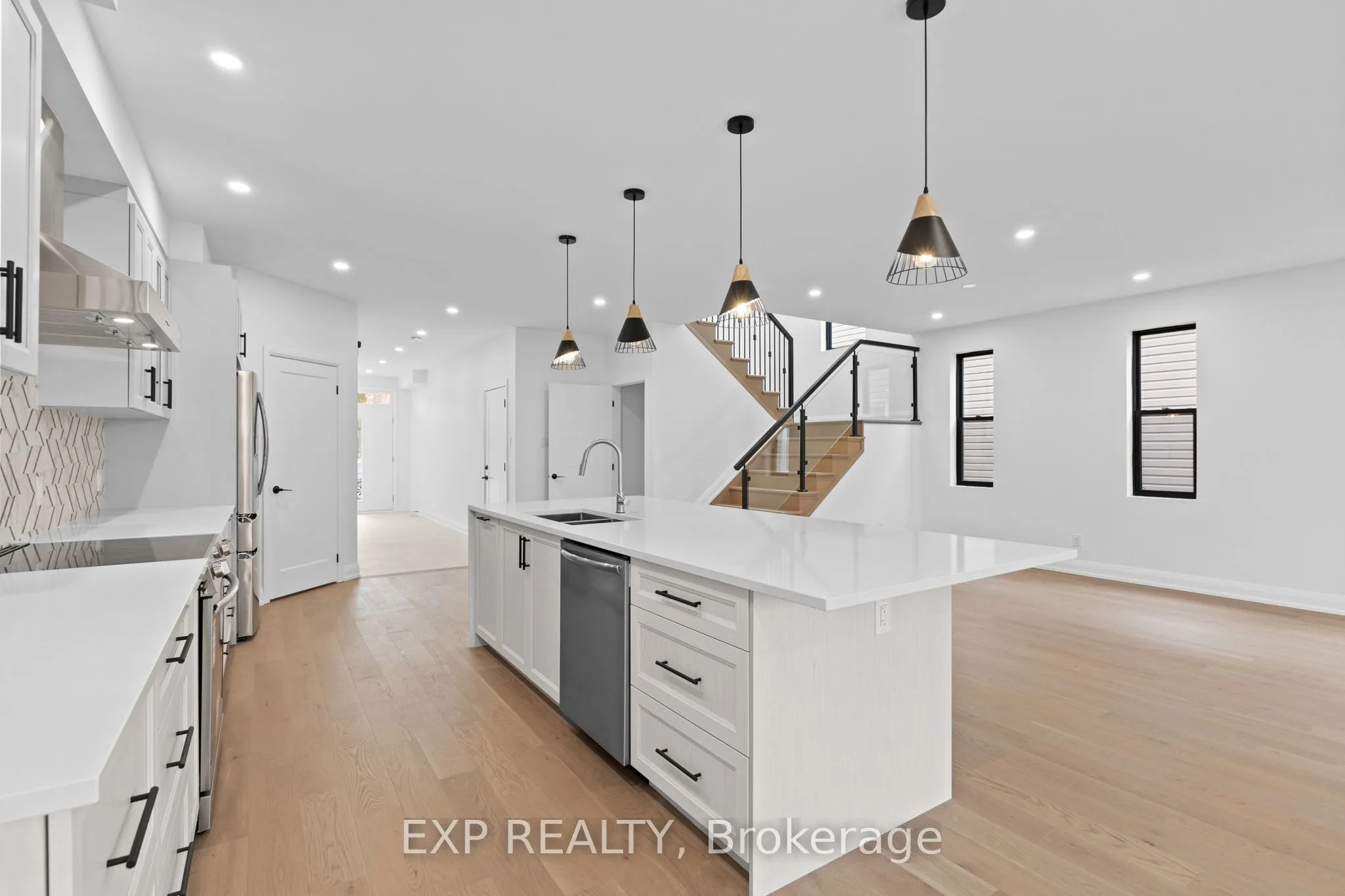 6817 Notre Dame Street