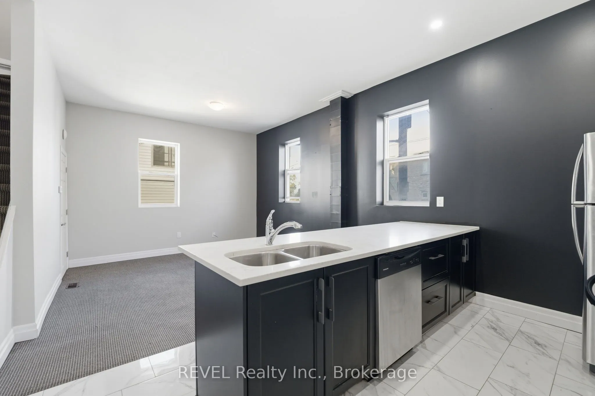 18 Clairmont Street, #7