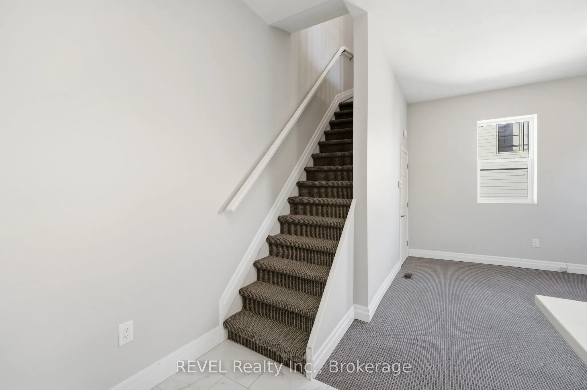 18 Clairmont Street, #7