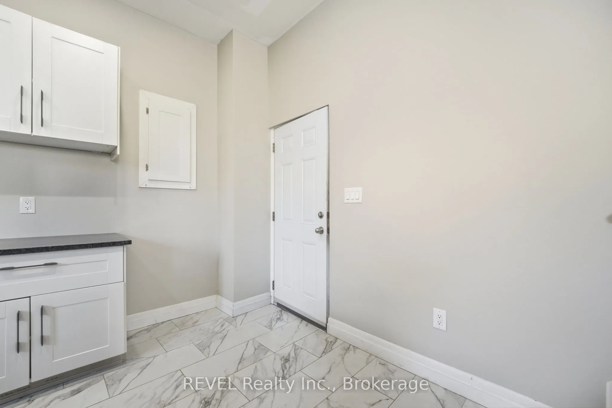 18 Clairmont Street, #7