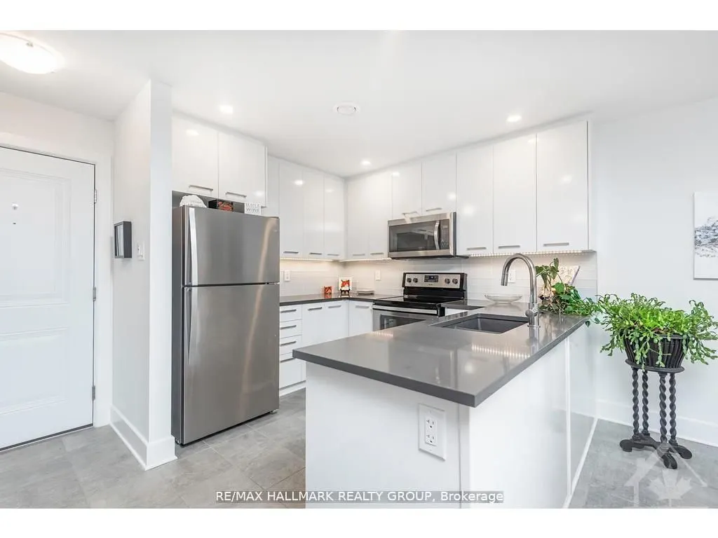 340 TRIBECA Private, #10