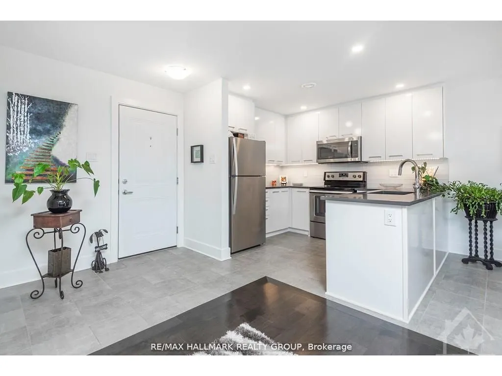 340 TRIBECA Private, #10