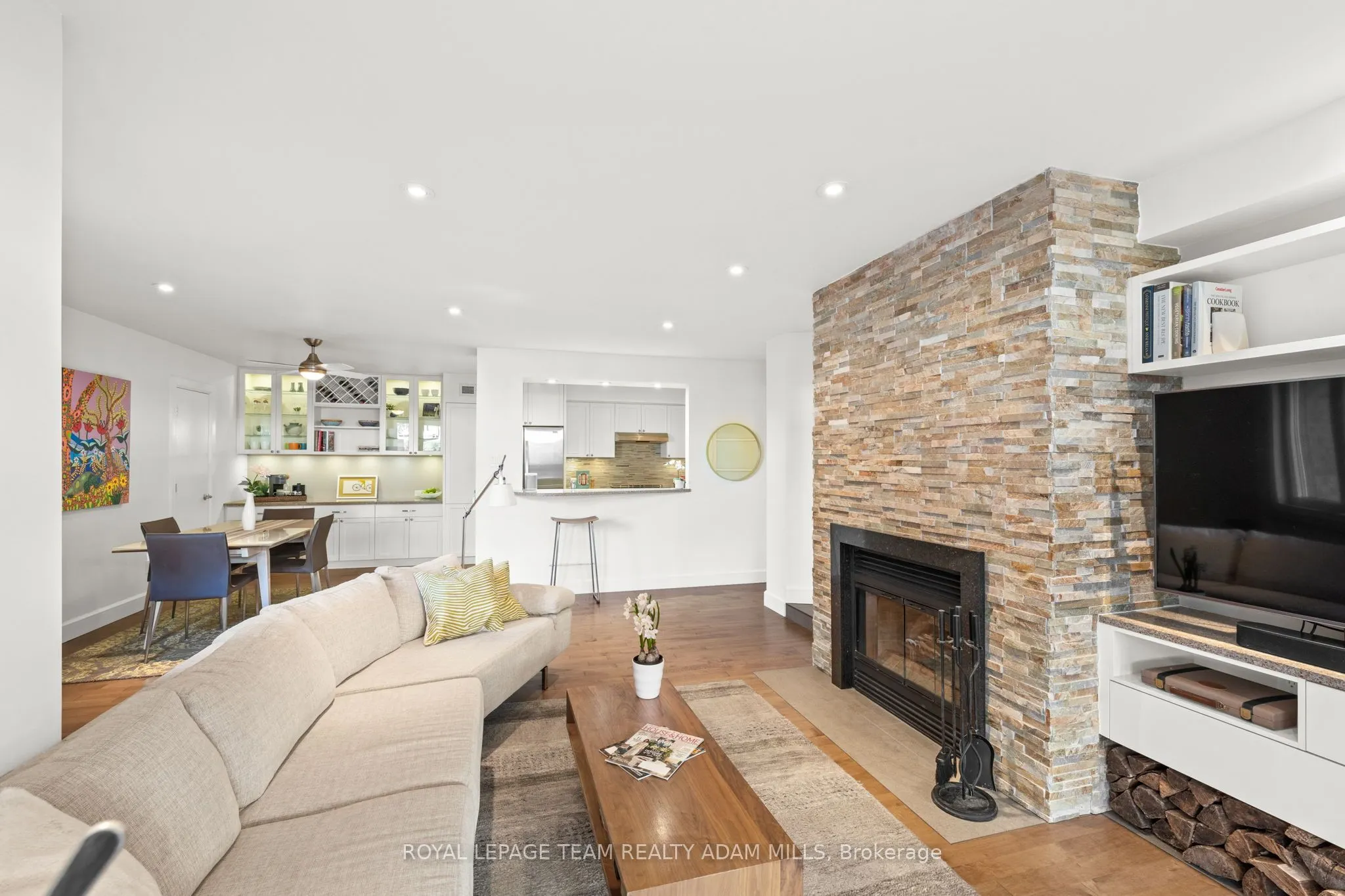 1 Columbus Avenue, #202D