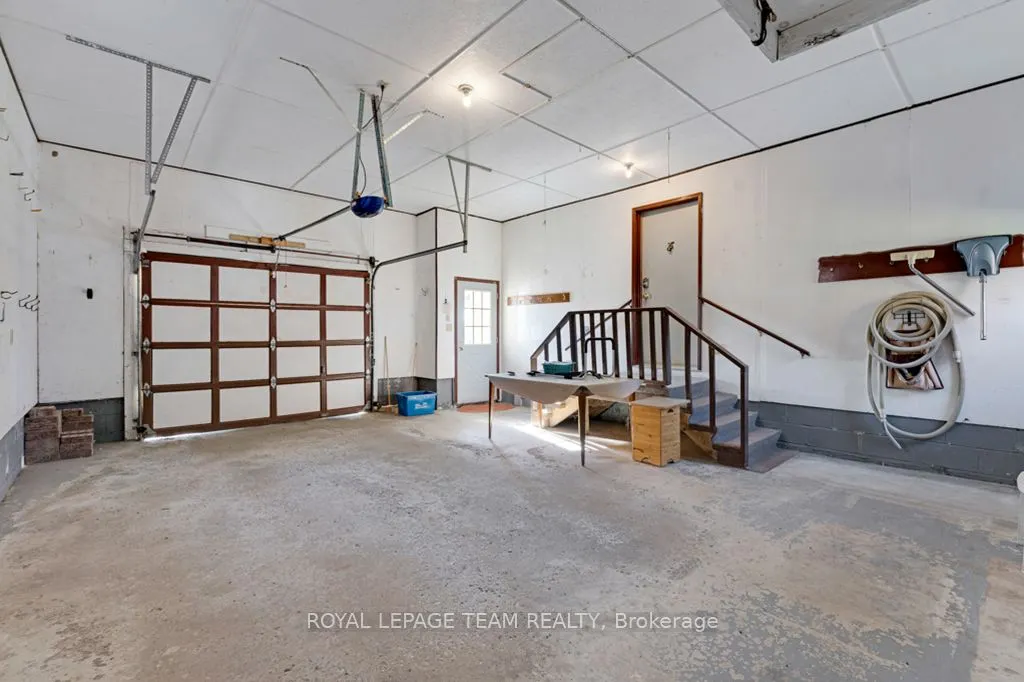 100 County Road 21 Road