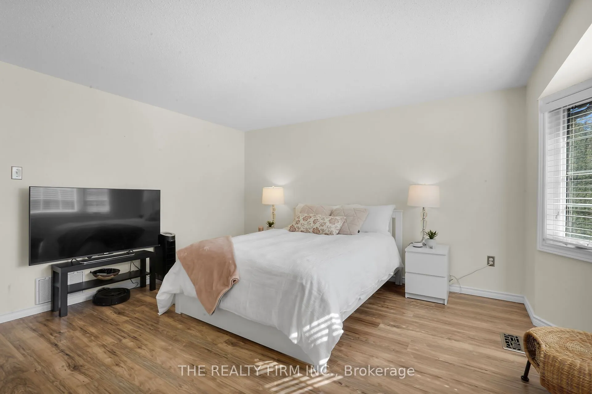 70 Chapman Court, #25