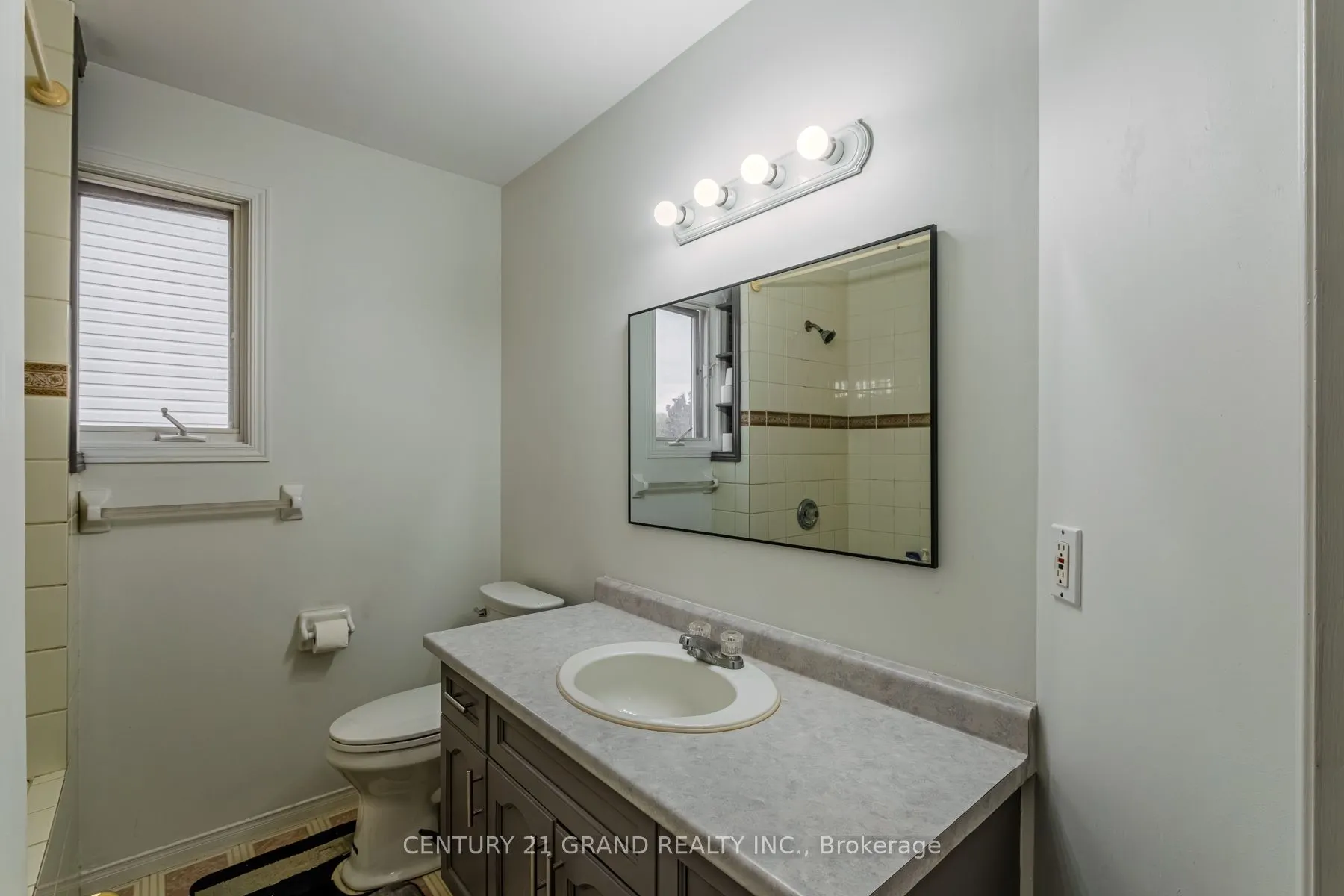 25 Anastasia Crescent