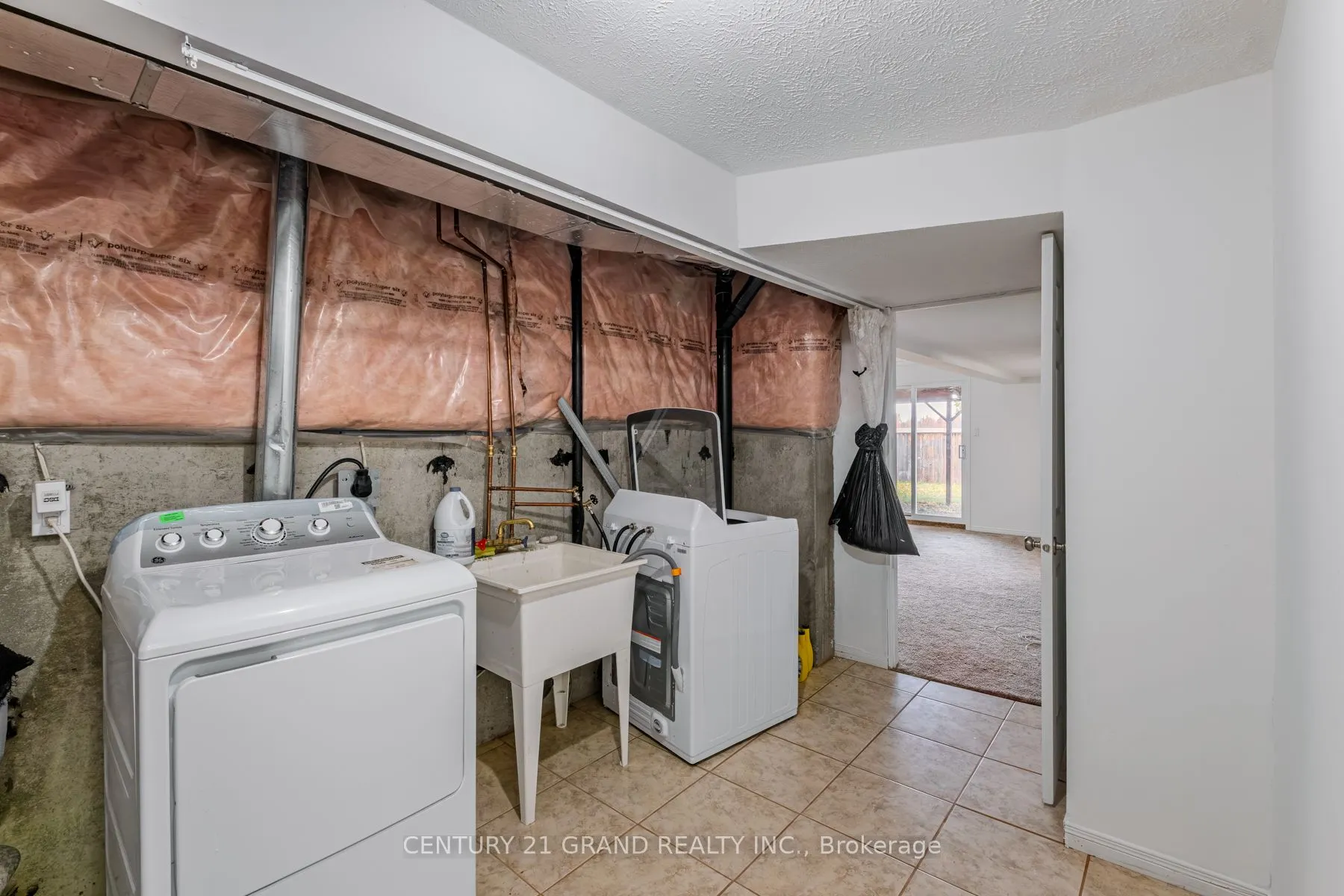 25 Anastasia Crescent