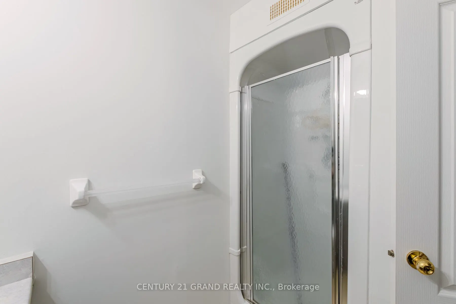 25 Anastasia Crescent