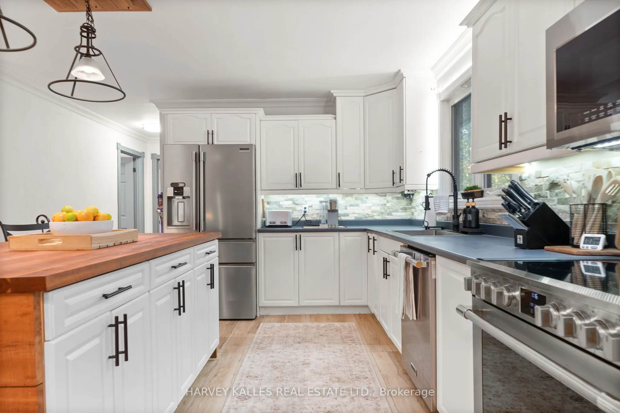 12130 Loyalist Parkway