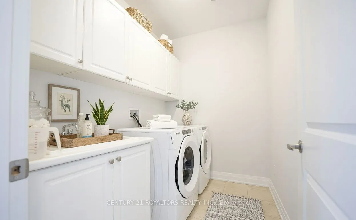 1219 Upper Thames Drive