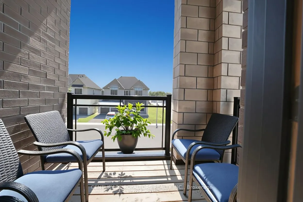 1219 Upper Thames Drive