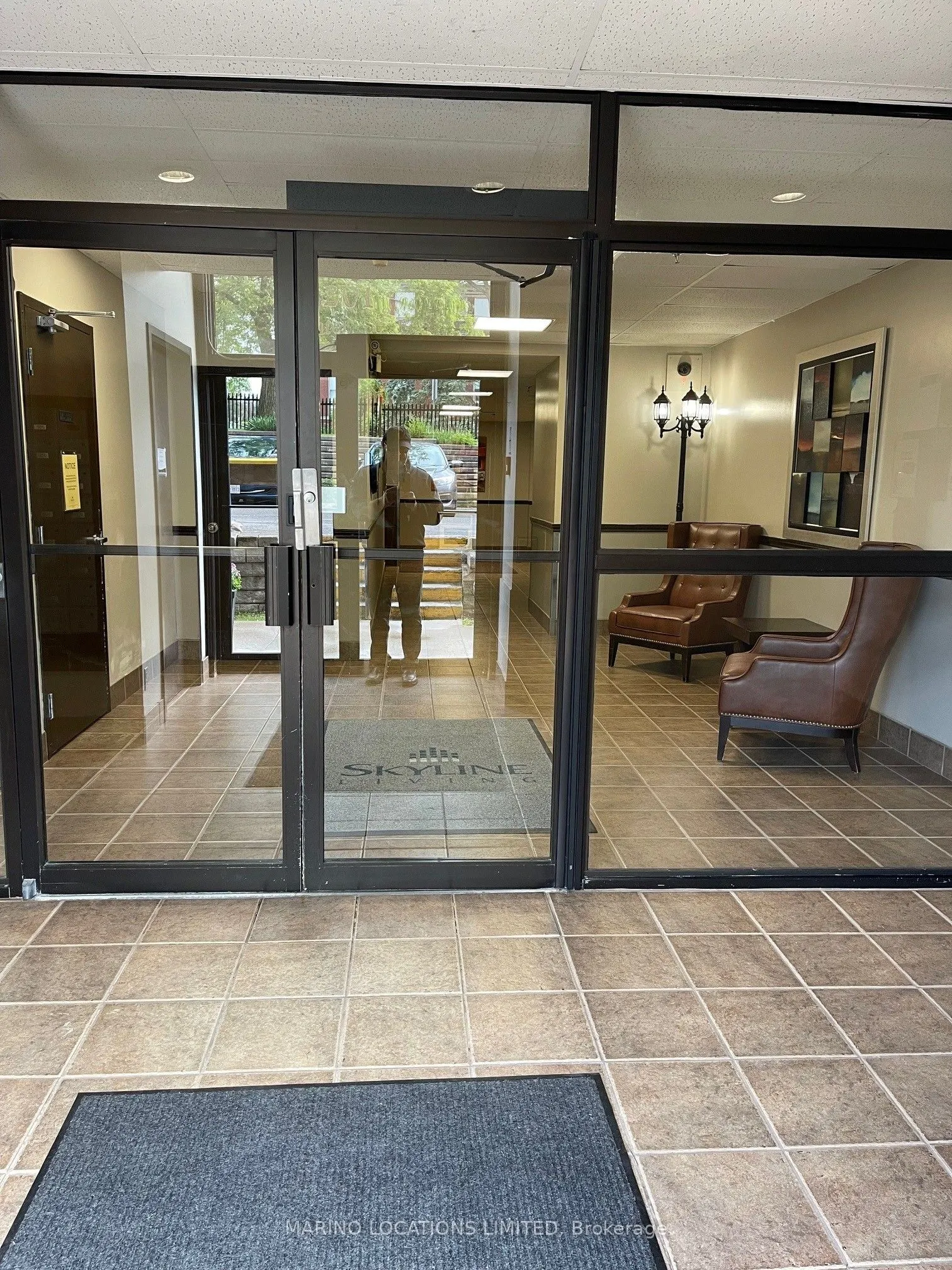 201 Hunter Street E, #100-101