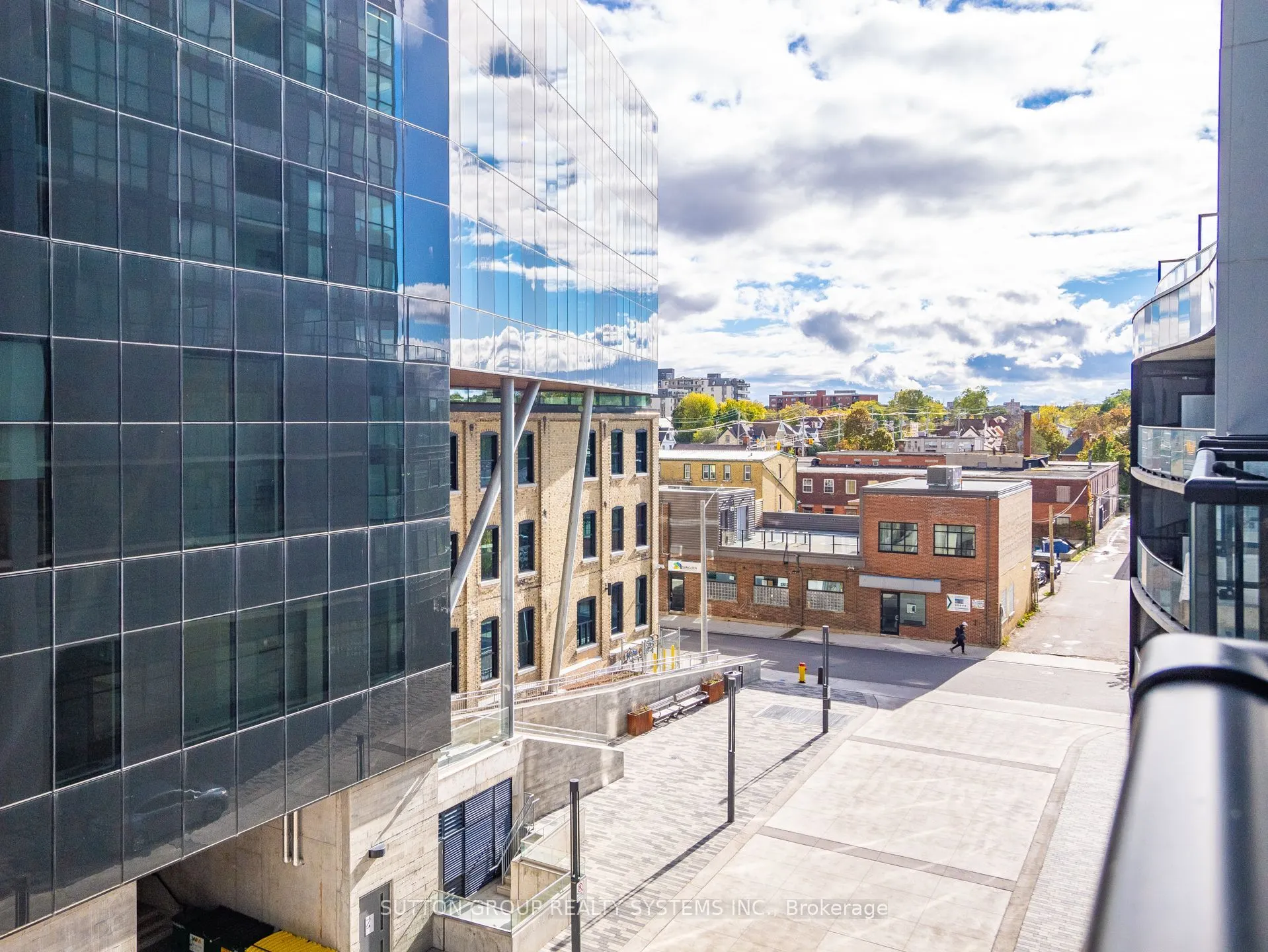 108 Garment Street, #404