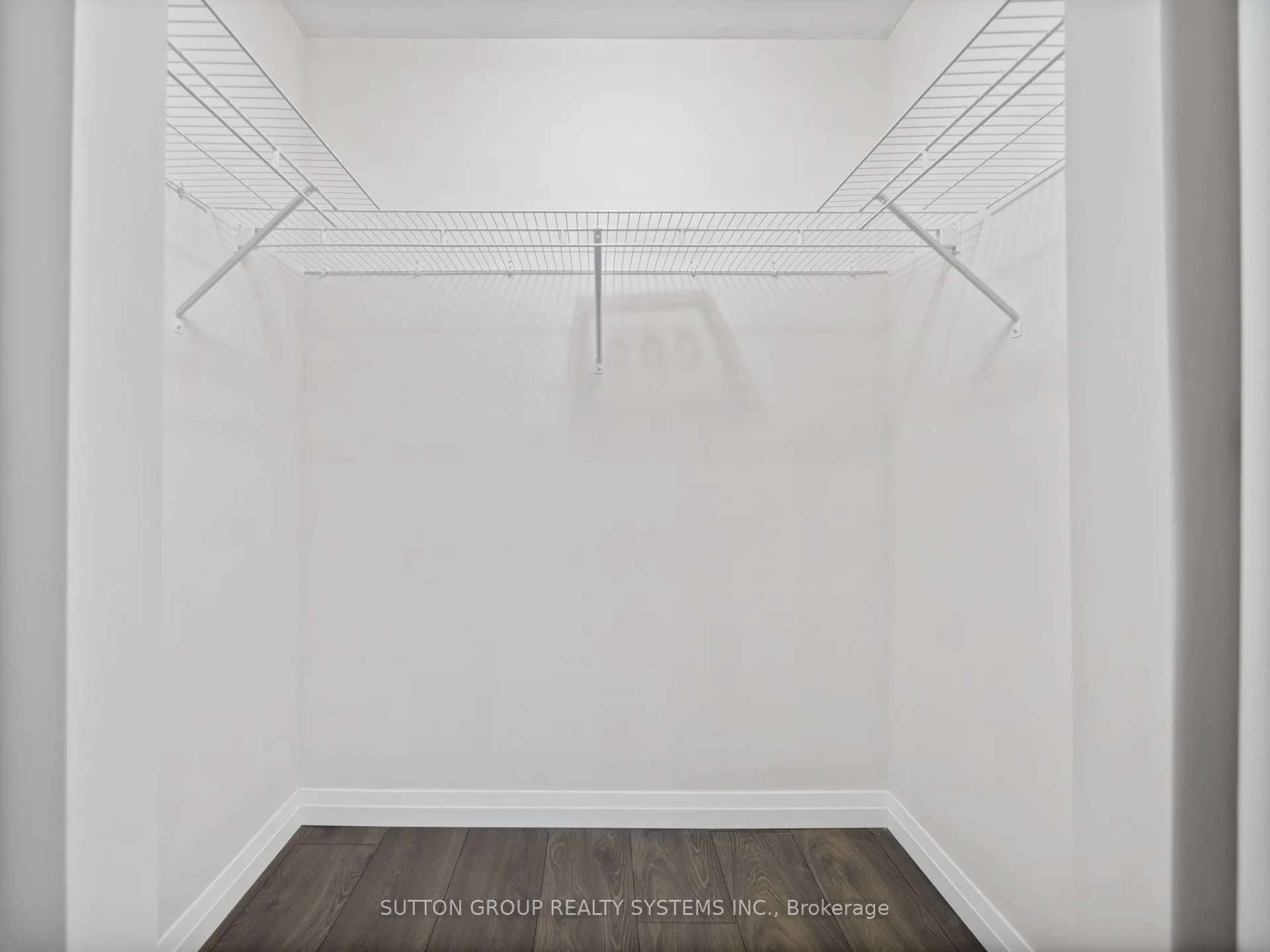 108 Garment Street, #404