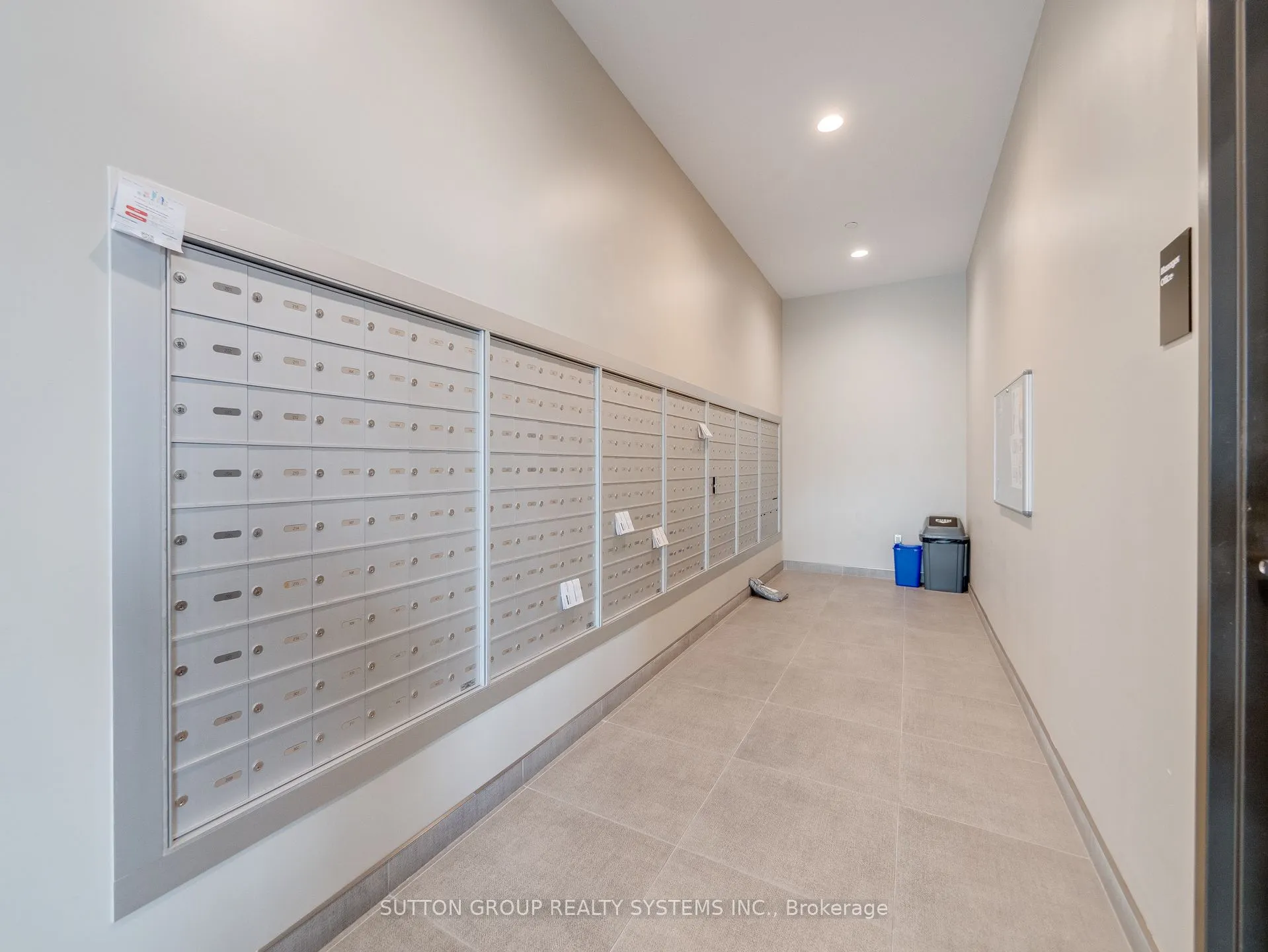 108 Garment Street, #404