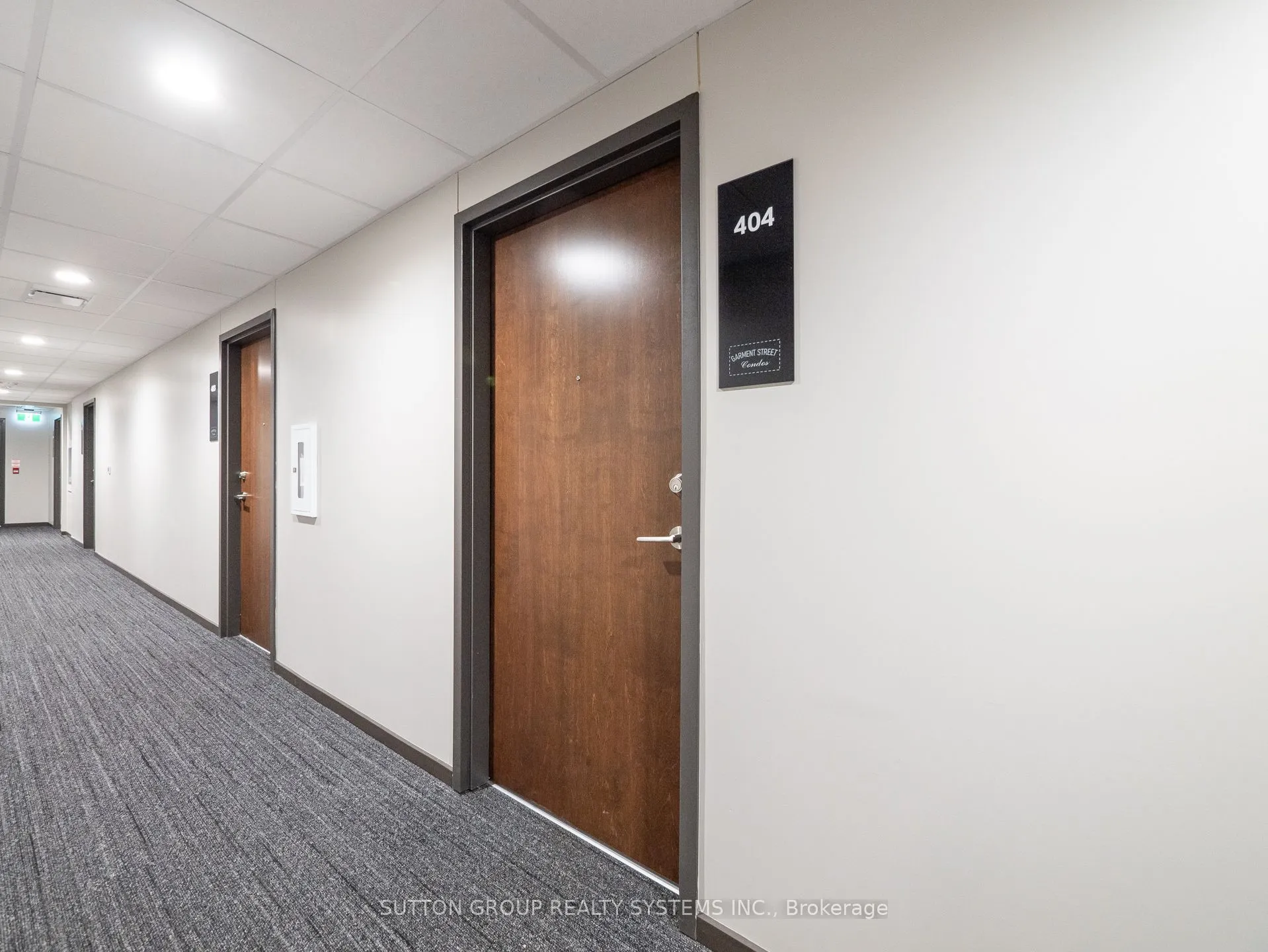 108 Garment Street, #404