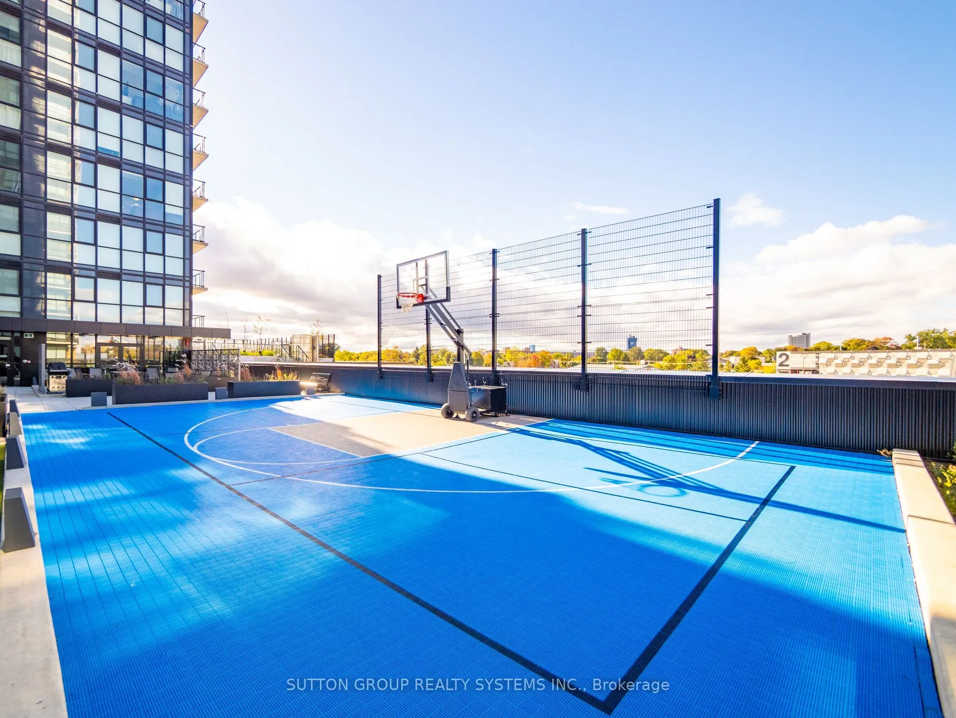 108 Garment Street, #404