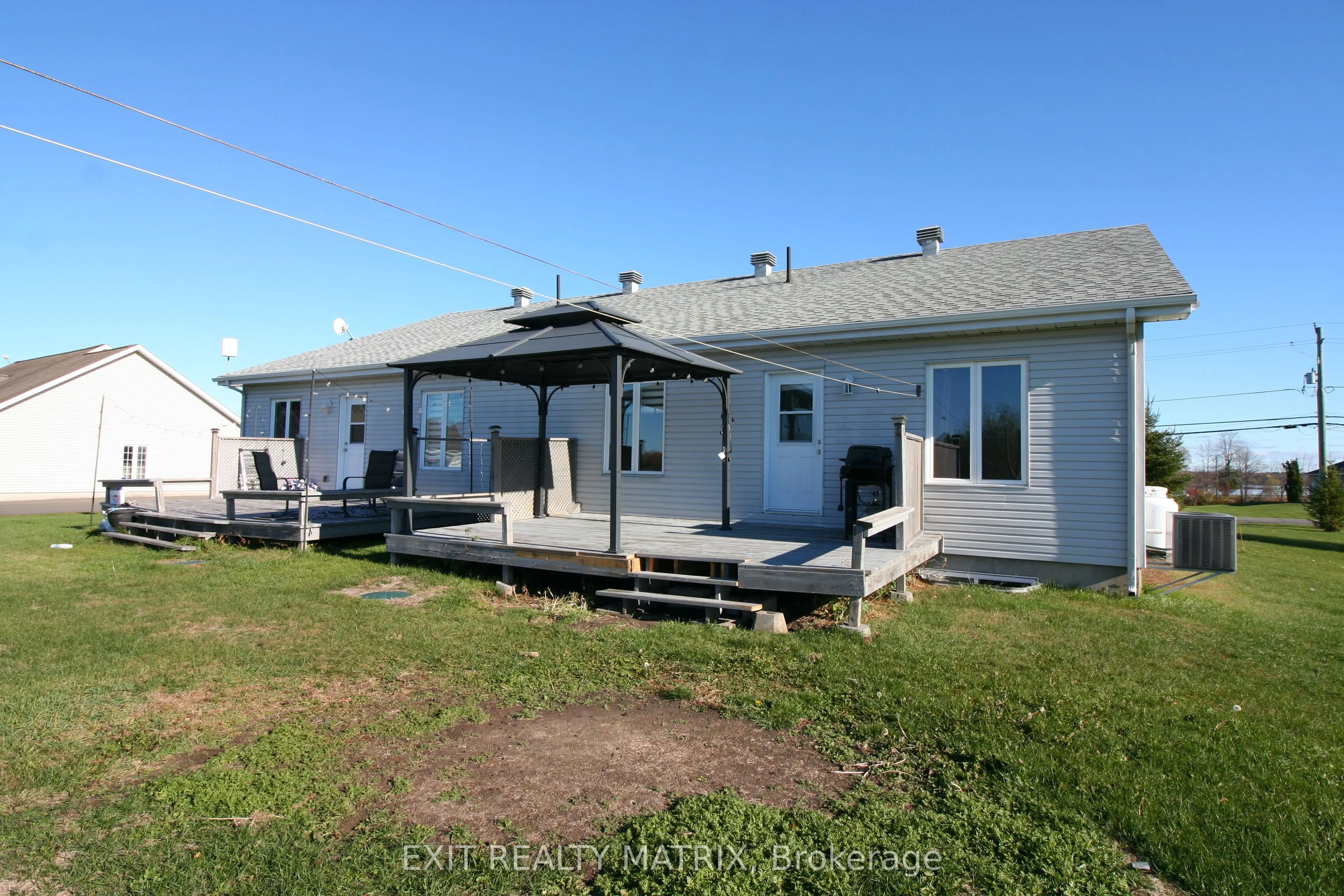3532-3534 Front Road