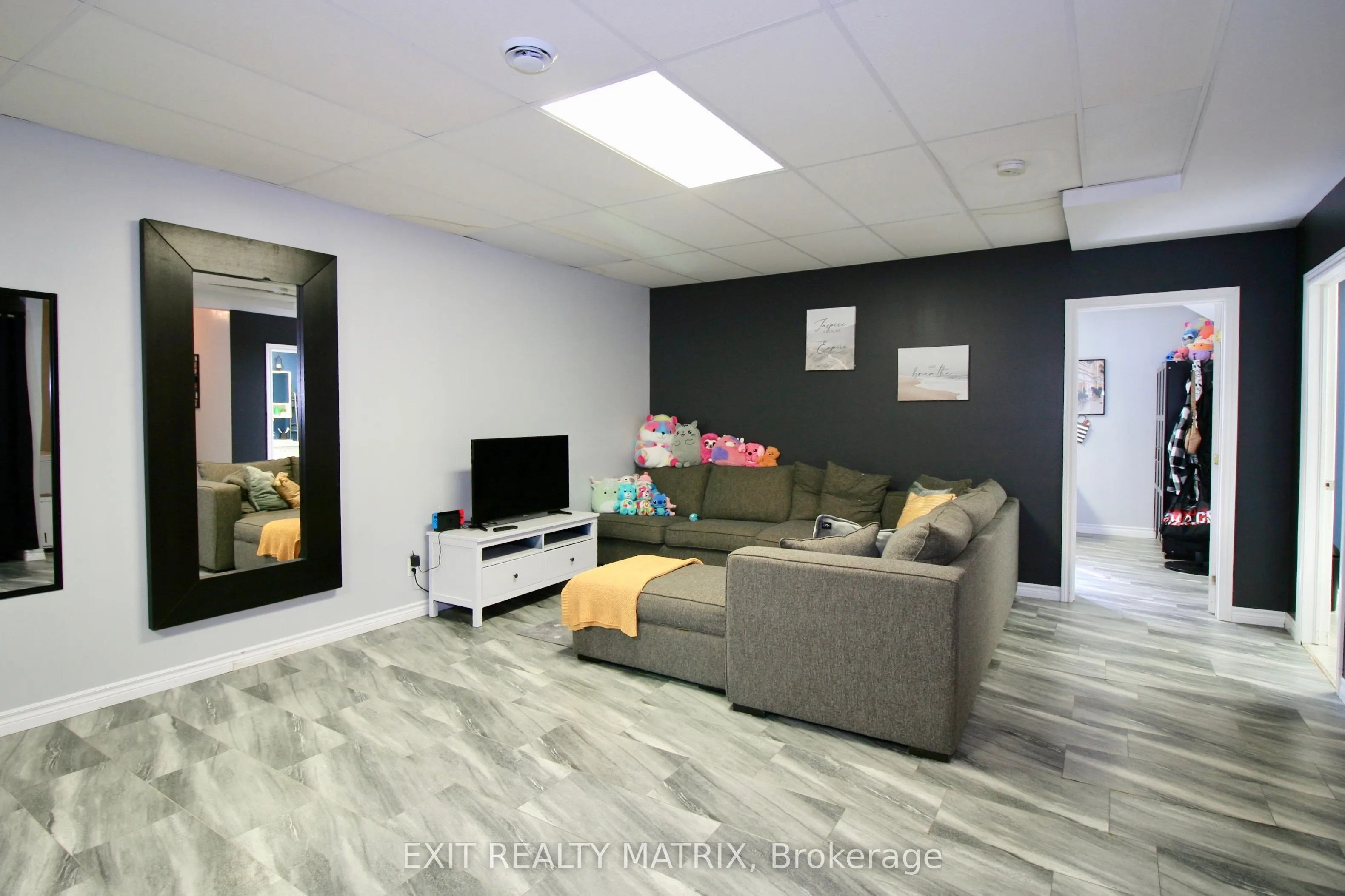 3532-3534 Front Road