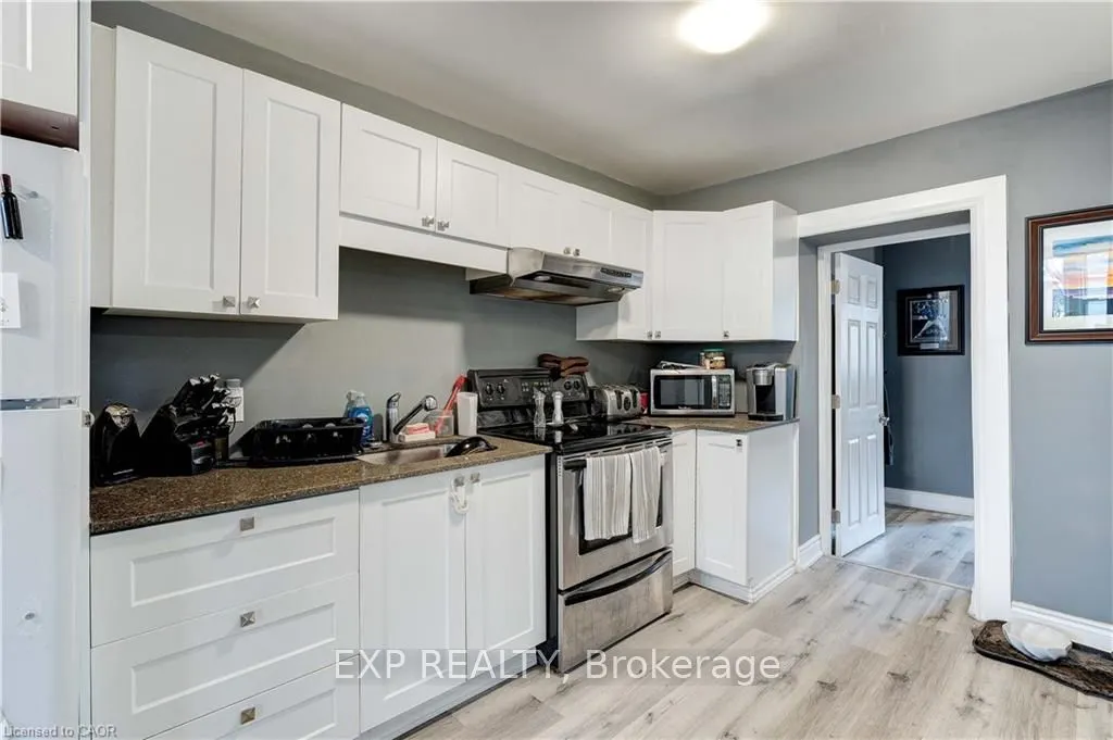 24 Avalon Place, #Upper