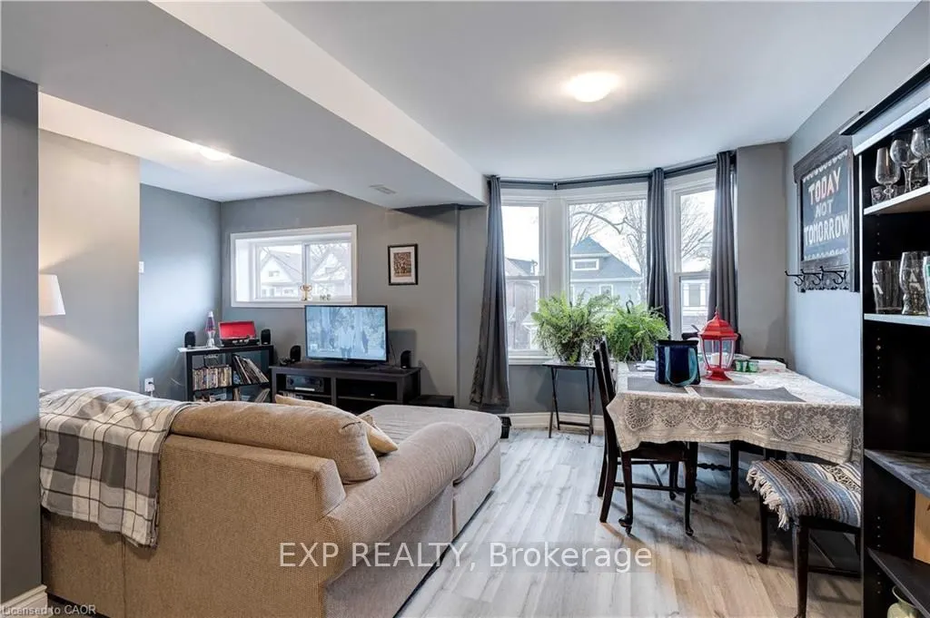 24 Avalon Place, #Upper