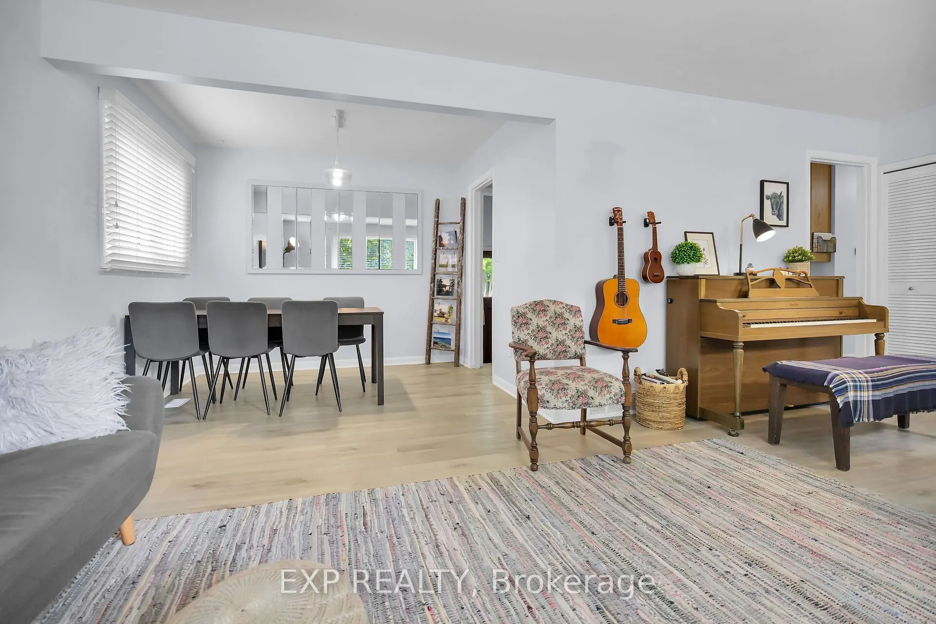 61 Larkspur Crescent