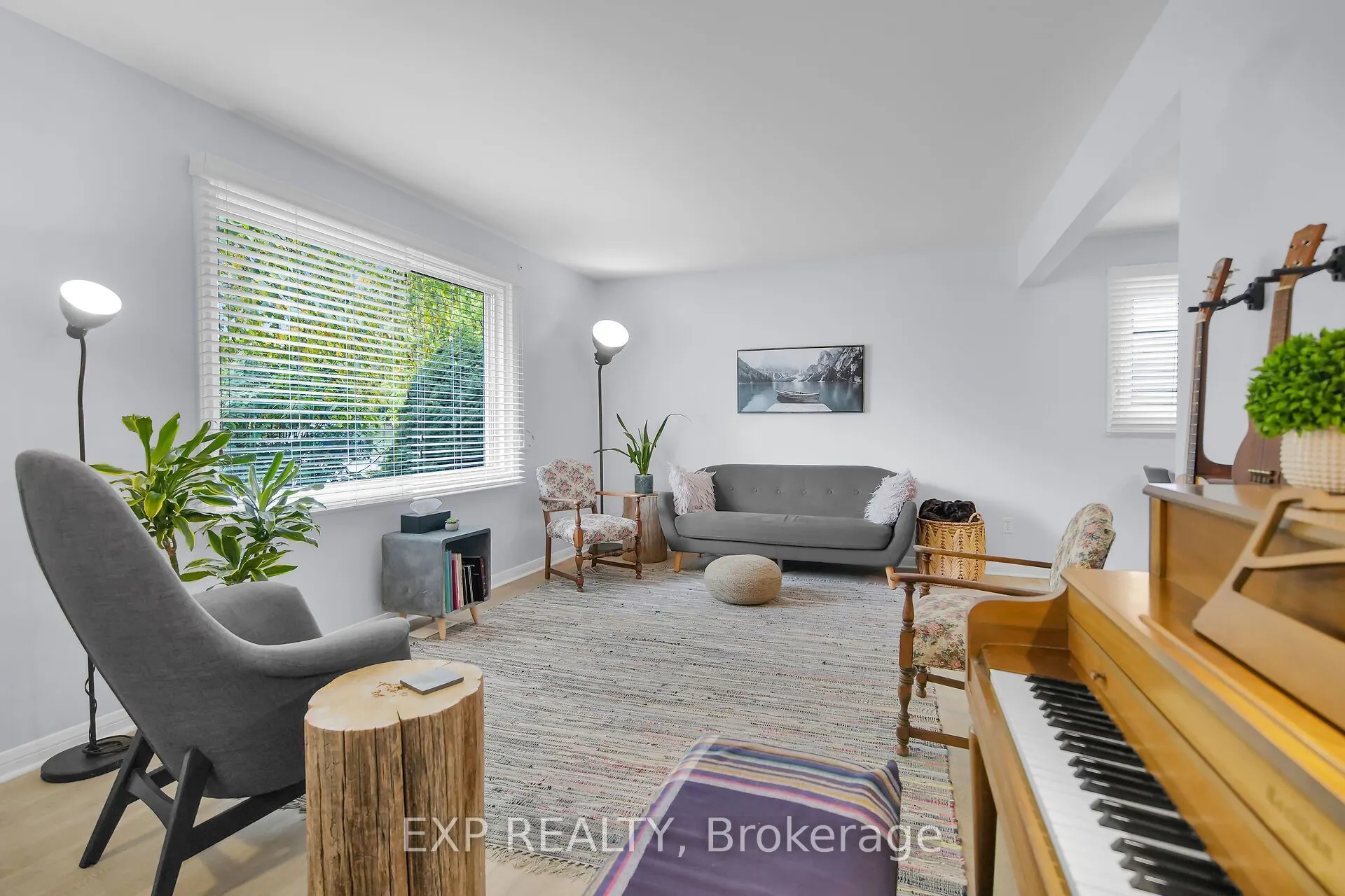 61 Larkspur Crescent