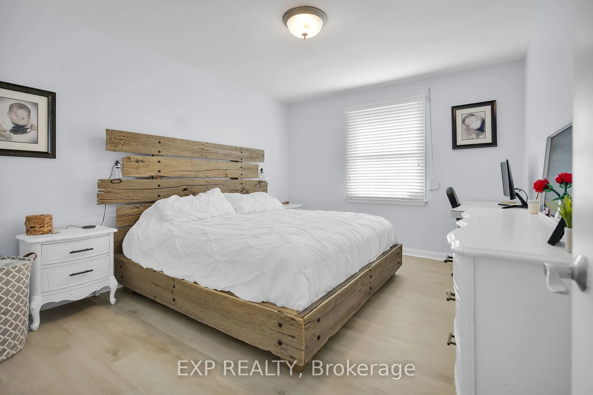 61 Larkspur Crescent