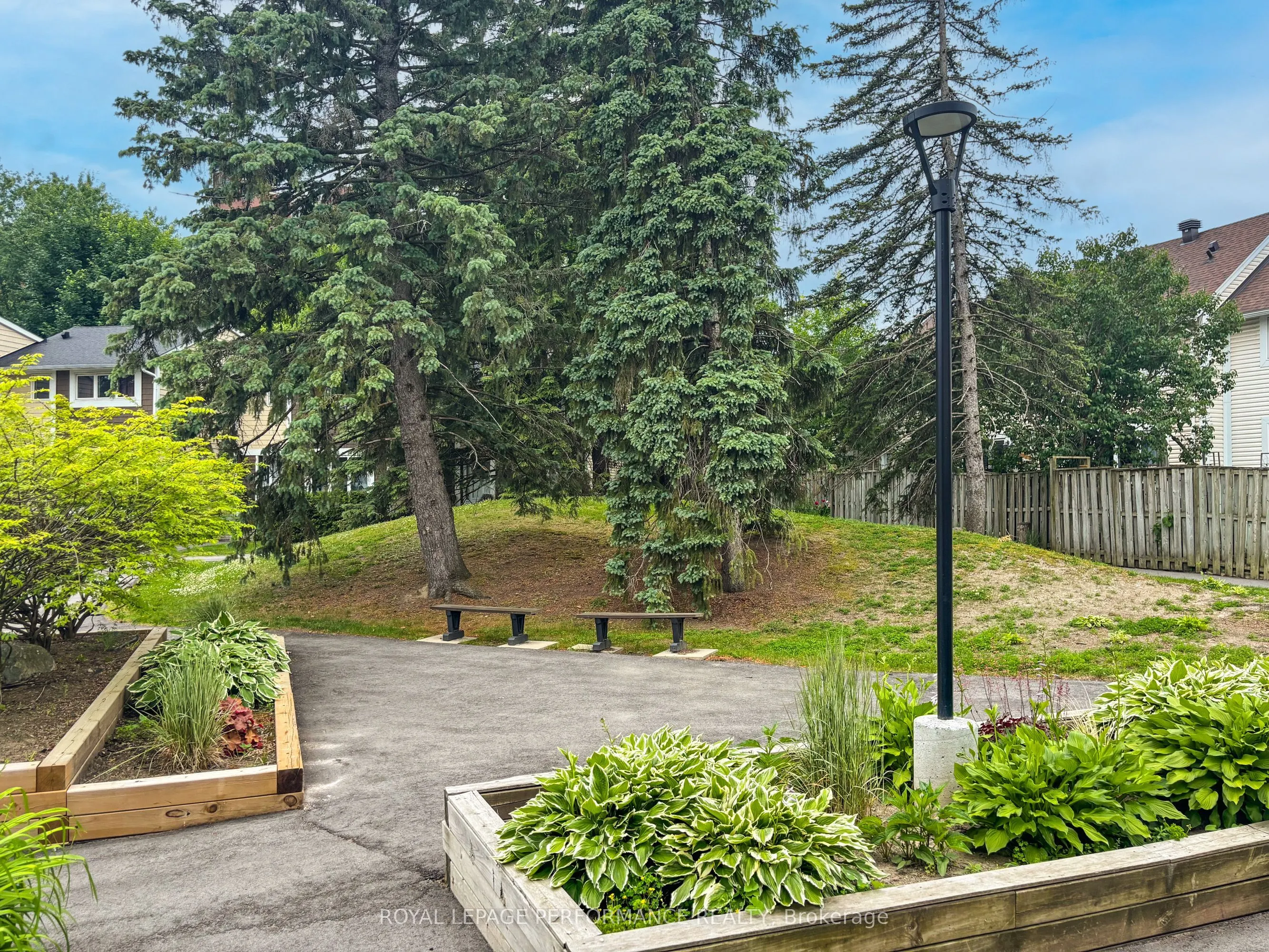 302 Salter Crescent, #133